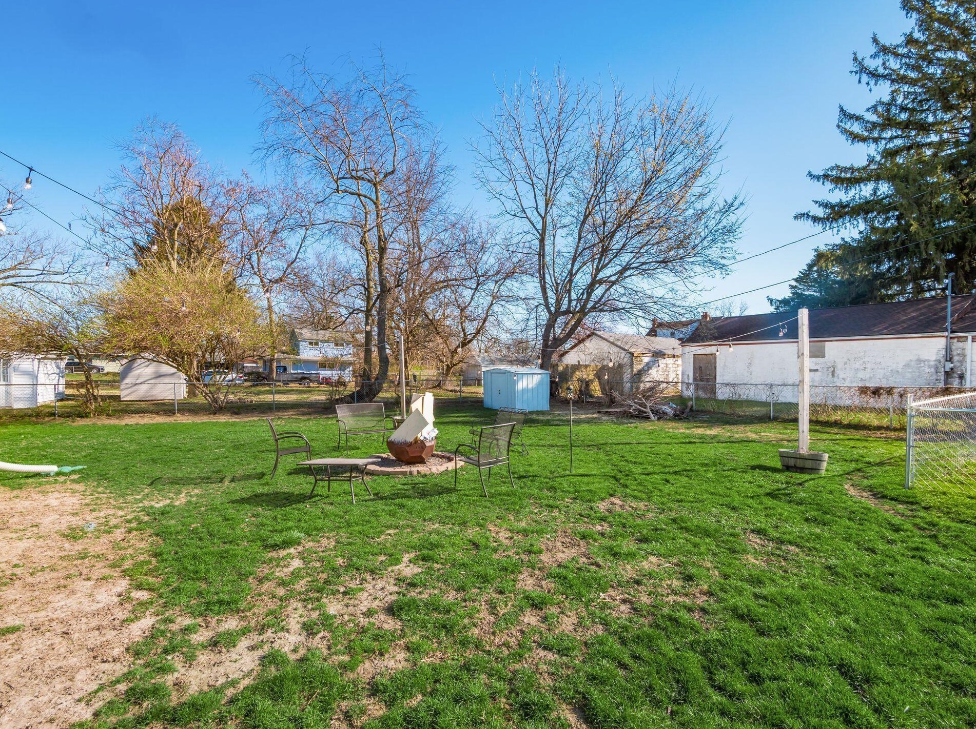 2908 Fairwood Ave, Columbus OH  43207-2651 exterior