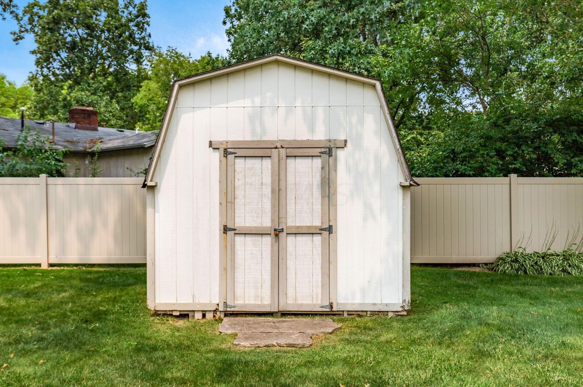 1040 Collins Ave, Marysville OH  43040-1313 exterior
