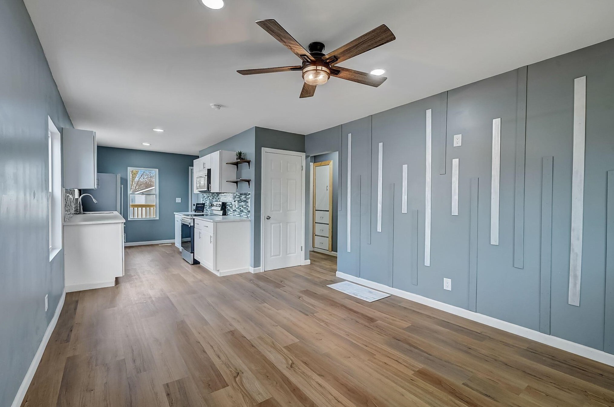 1024 13th Ave, Columbus OH  43211-2734 exterior