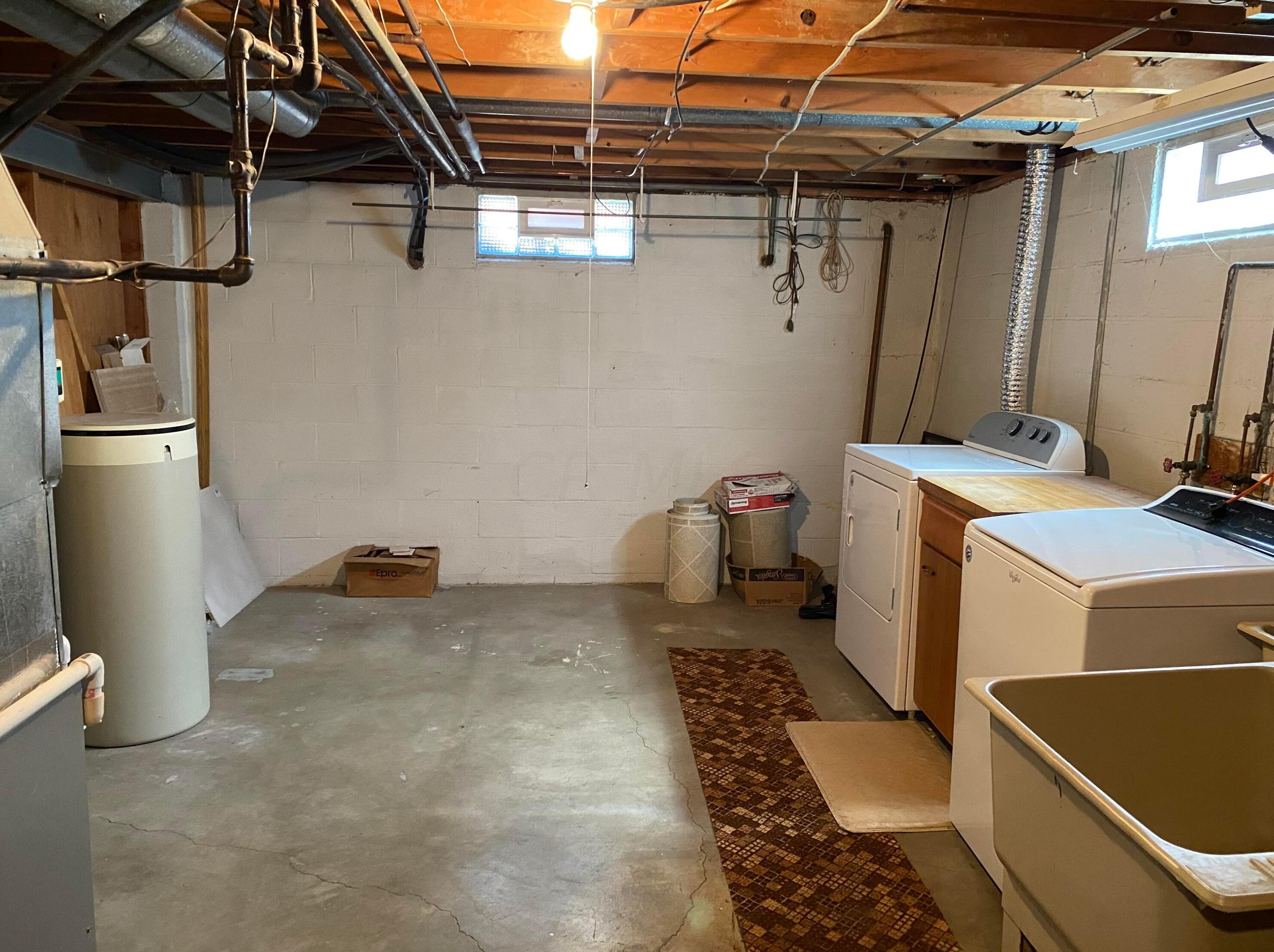 4725 Harbor Blvd, Columbus, OH 43232-6138