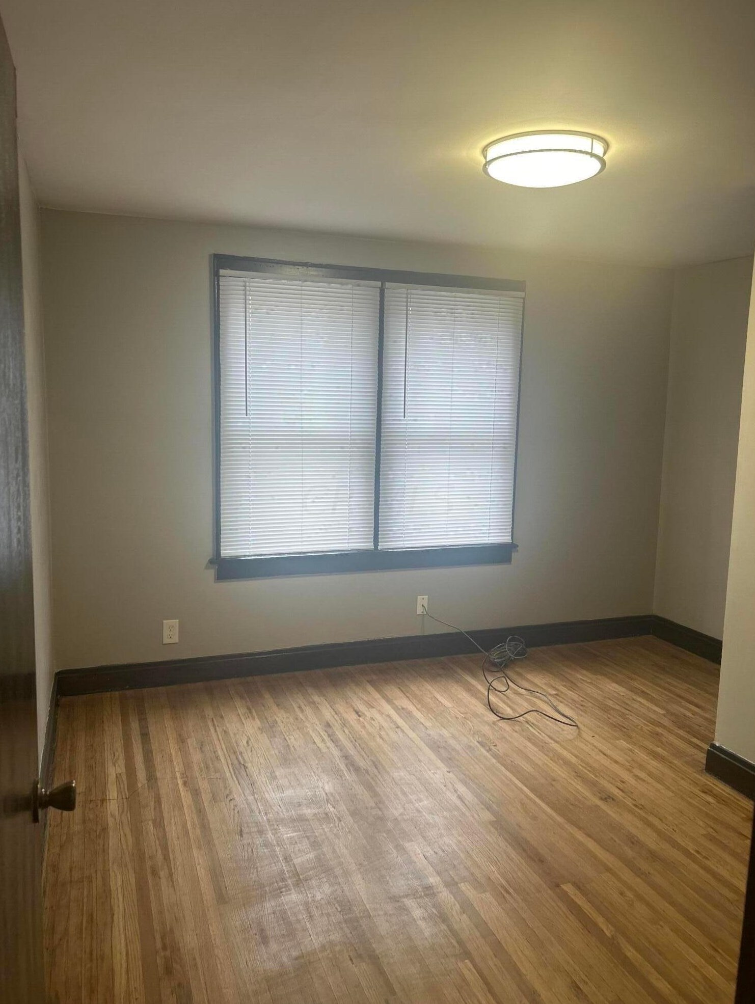 143 Oakley Ave, Columbus OH 43204-3216 exterior