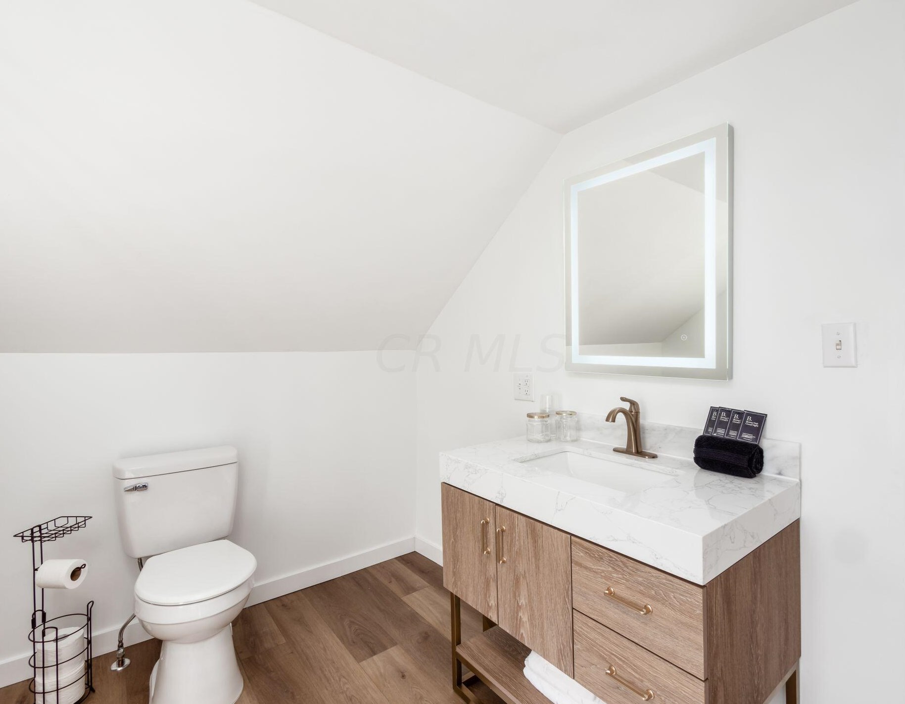 146 Virginialee Rd, Columbus OH  43209-7503 exterior