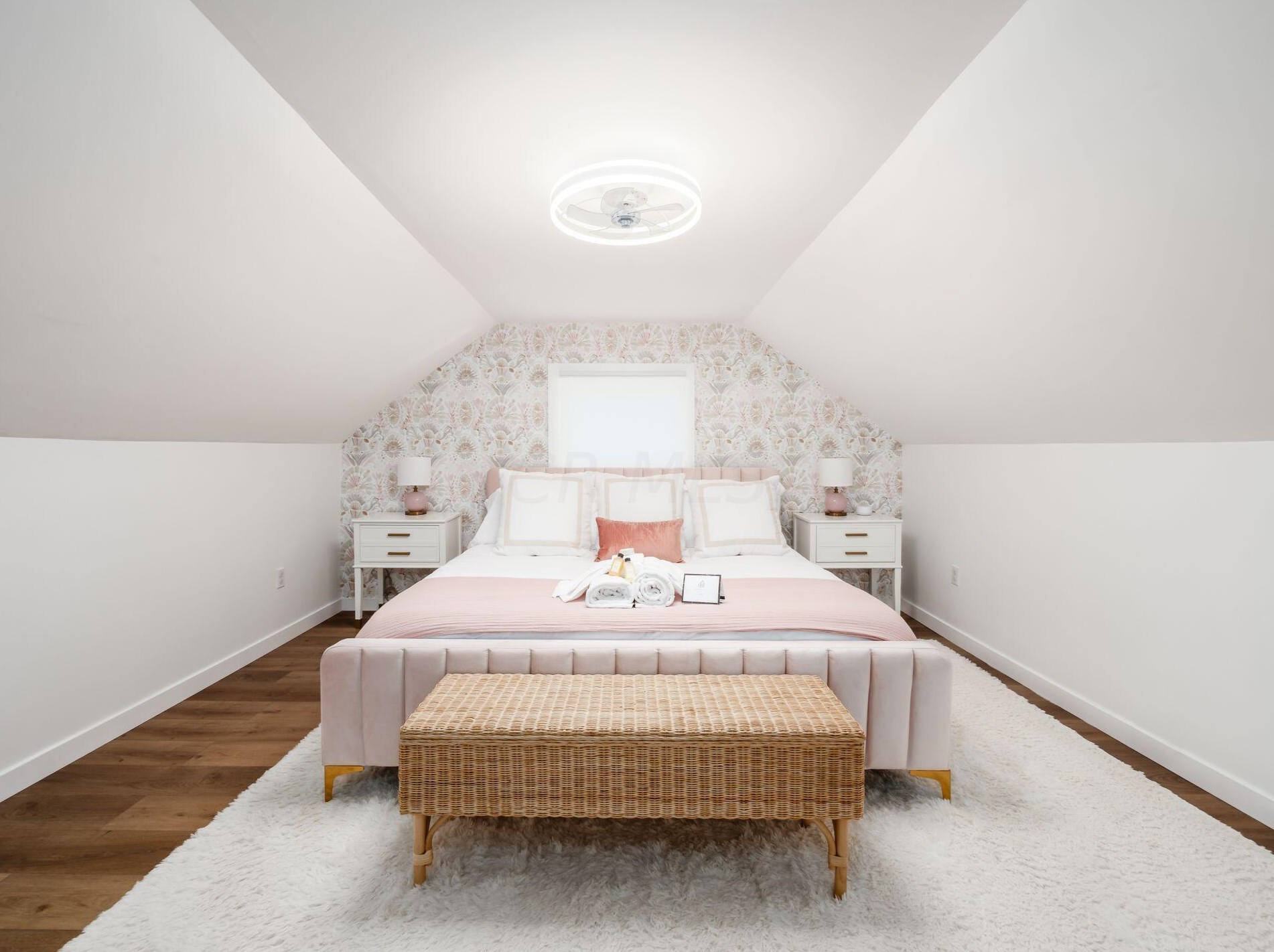 146 Virginialee Rd, Columbus OH  43209-7503 exterior