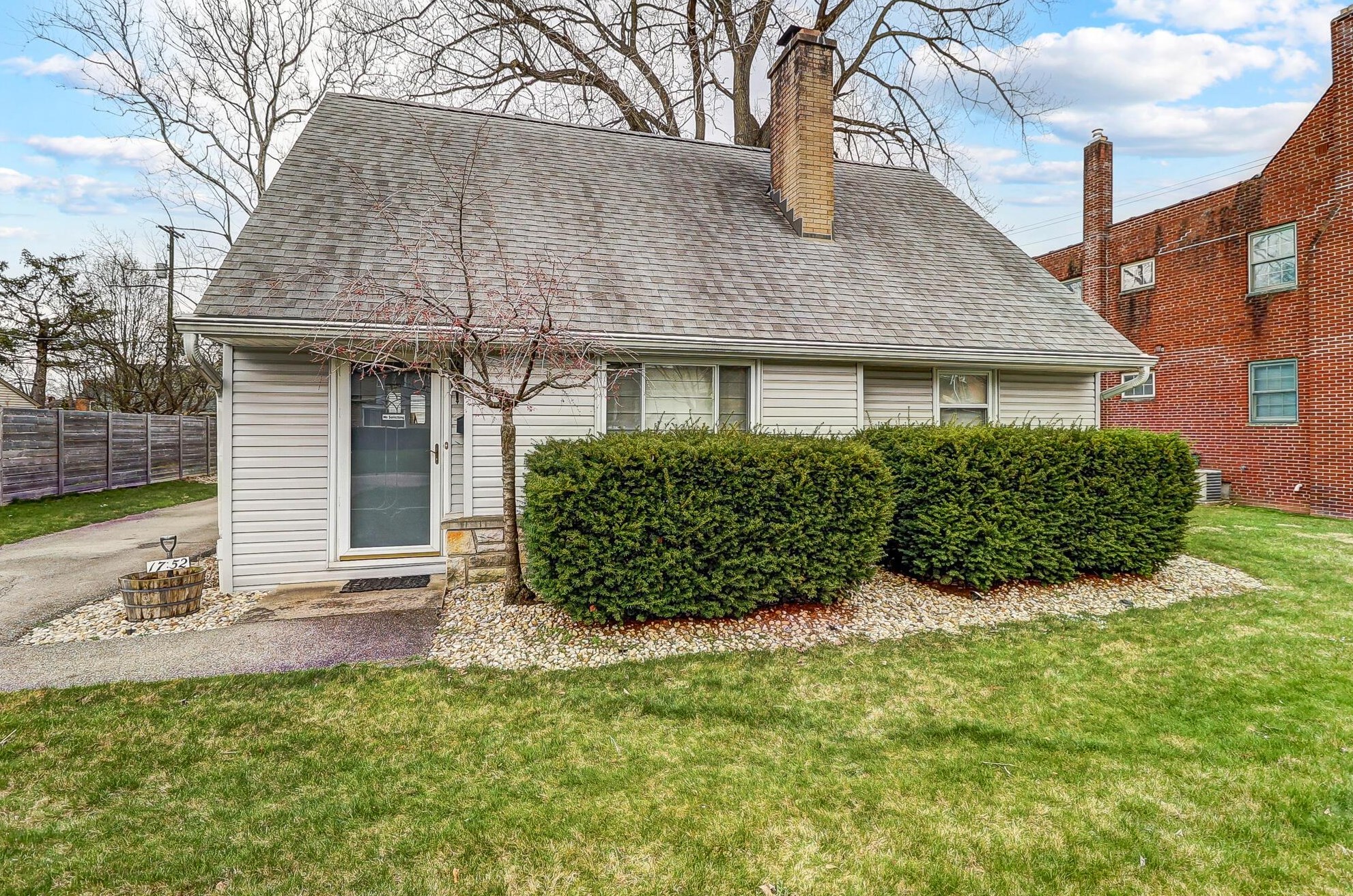 1752 Glenn Ave, Columbus, OH 43212-2035