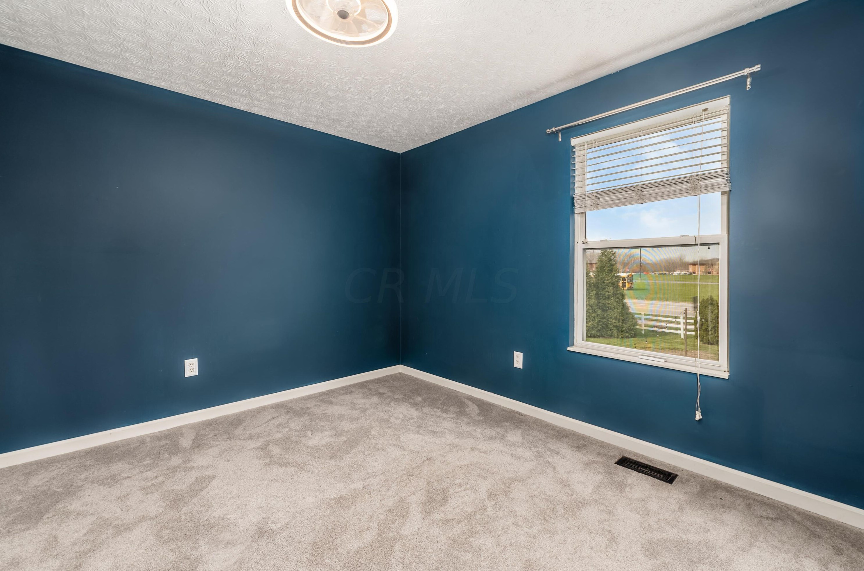 6436 Hemmingford Dr, Cnl Wnchstr OH  43110-8632 exterior