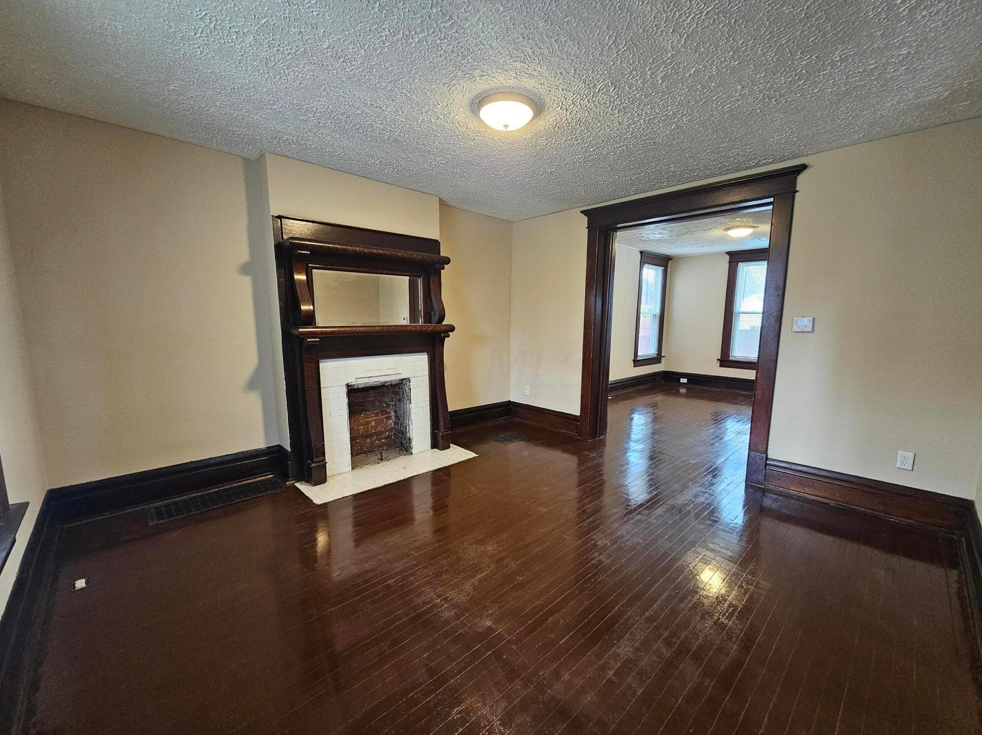 831 Linwood Ave, Columbus OH  43206-1618 exterior