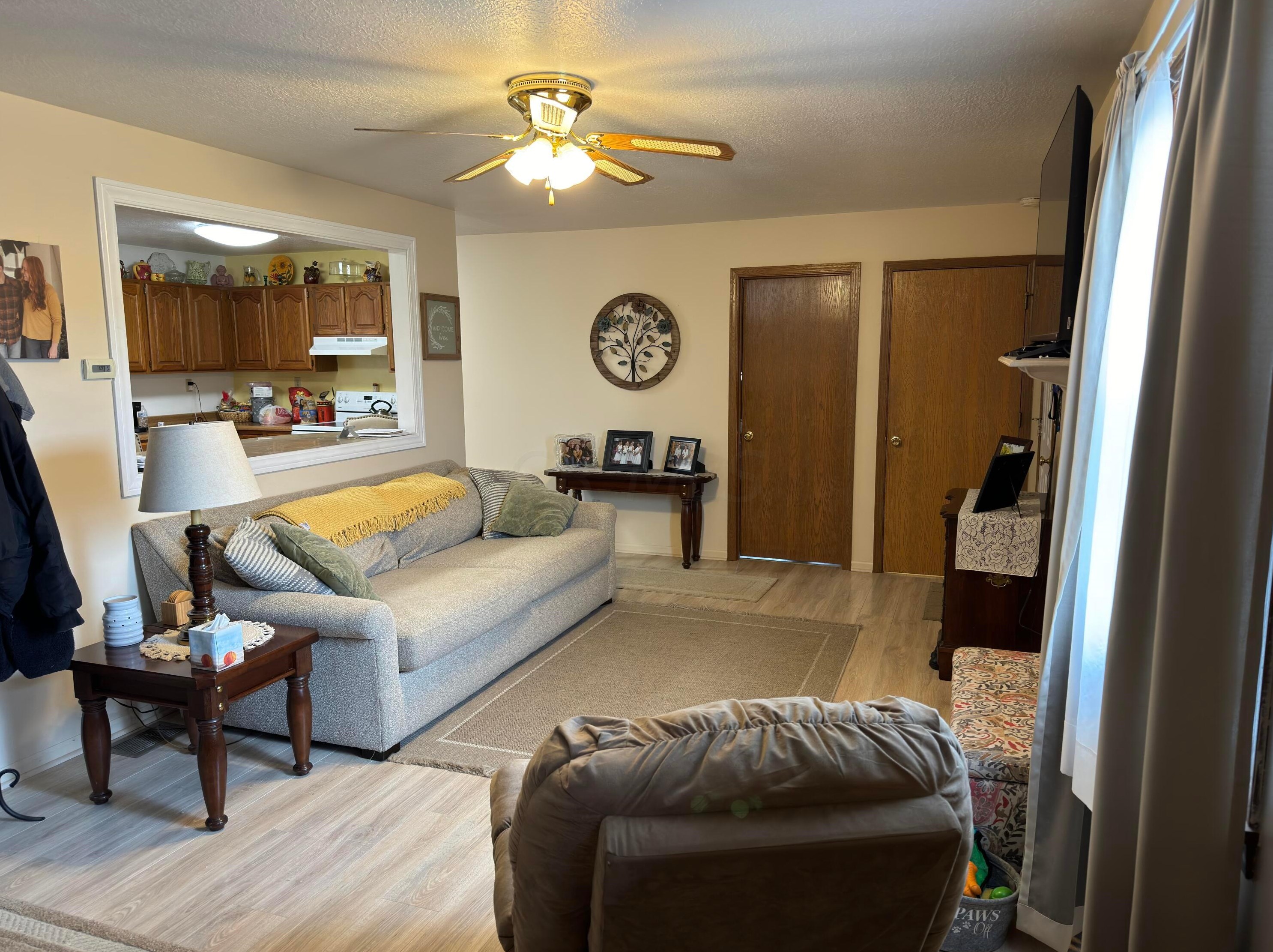14042 Monroe Mills Rd, Howard, OH 43028
