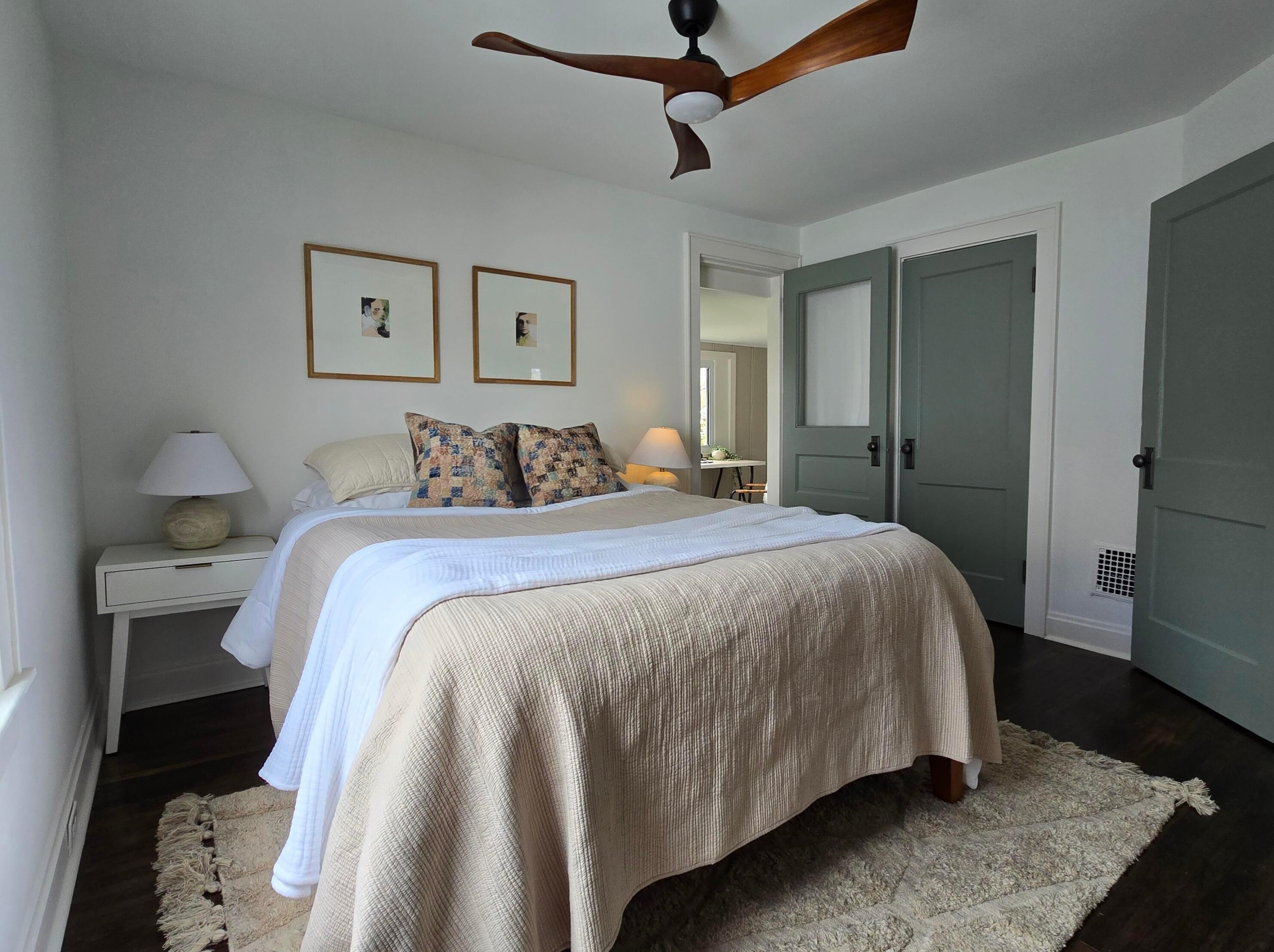 2208 Willamont Ave, Columbus OH  43219-2658 exterior