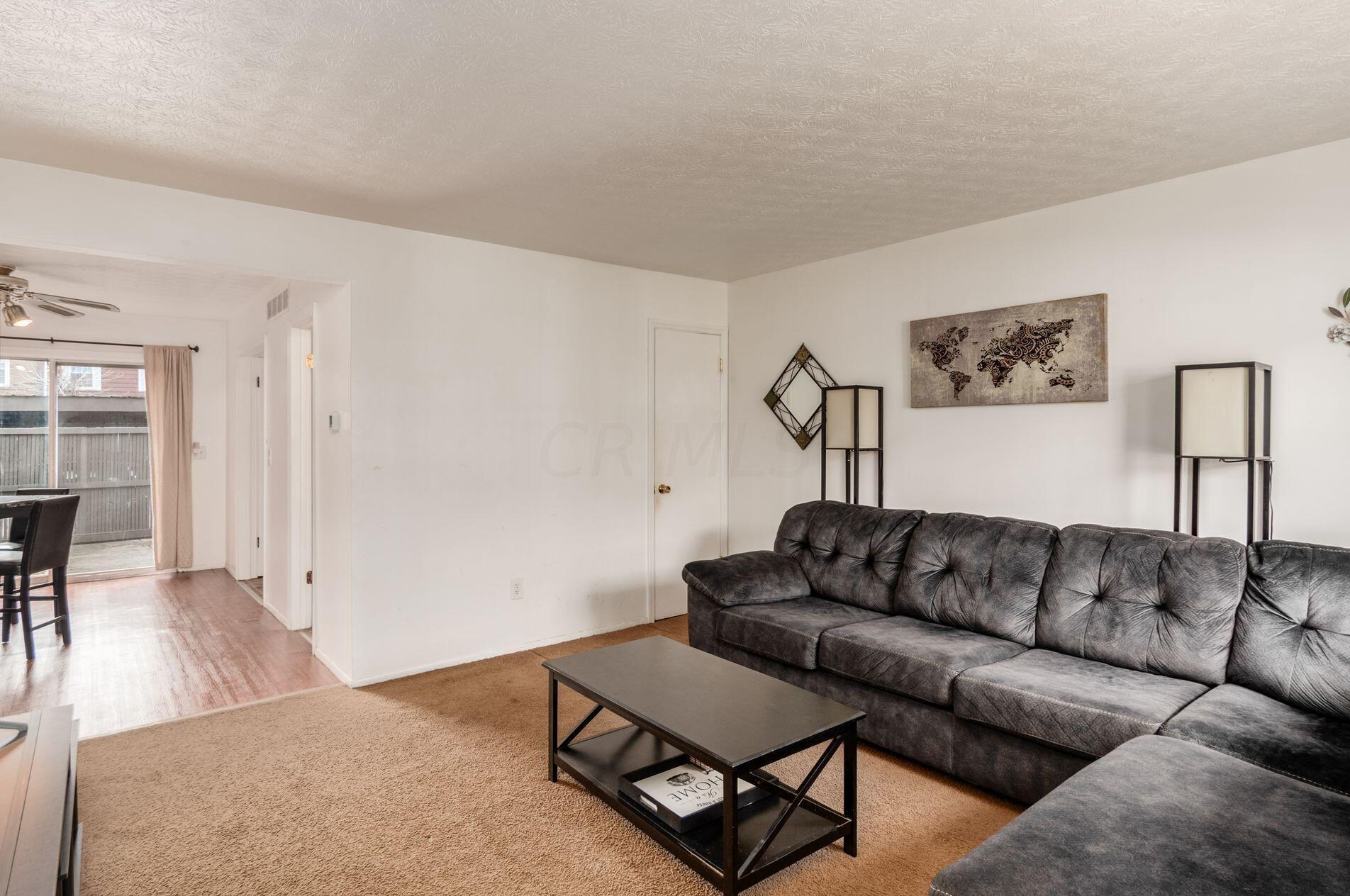632 Pamlico St, Columbus, OH 43228-2558