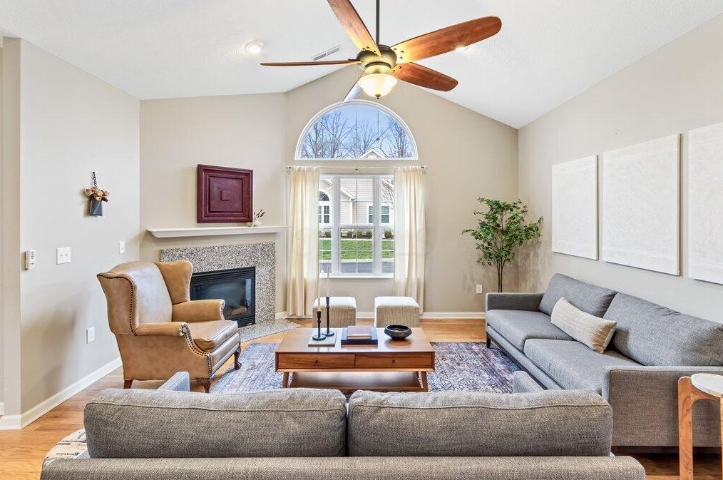 345 Cover Pl, Columbus OH 43235-6452 exterior