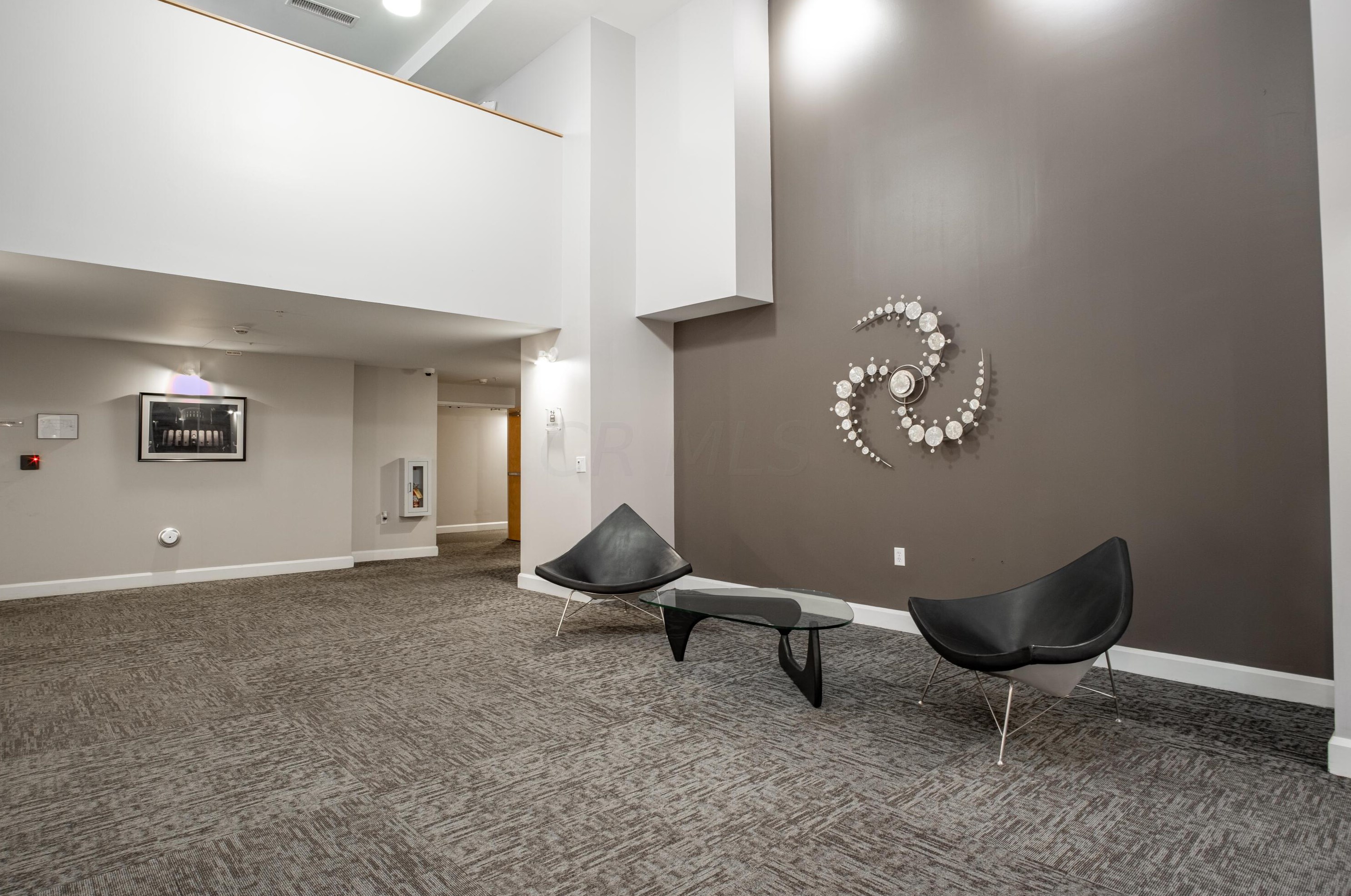 106 High St, Columbus OH  43230-3033 exterior