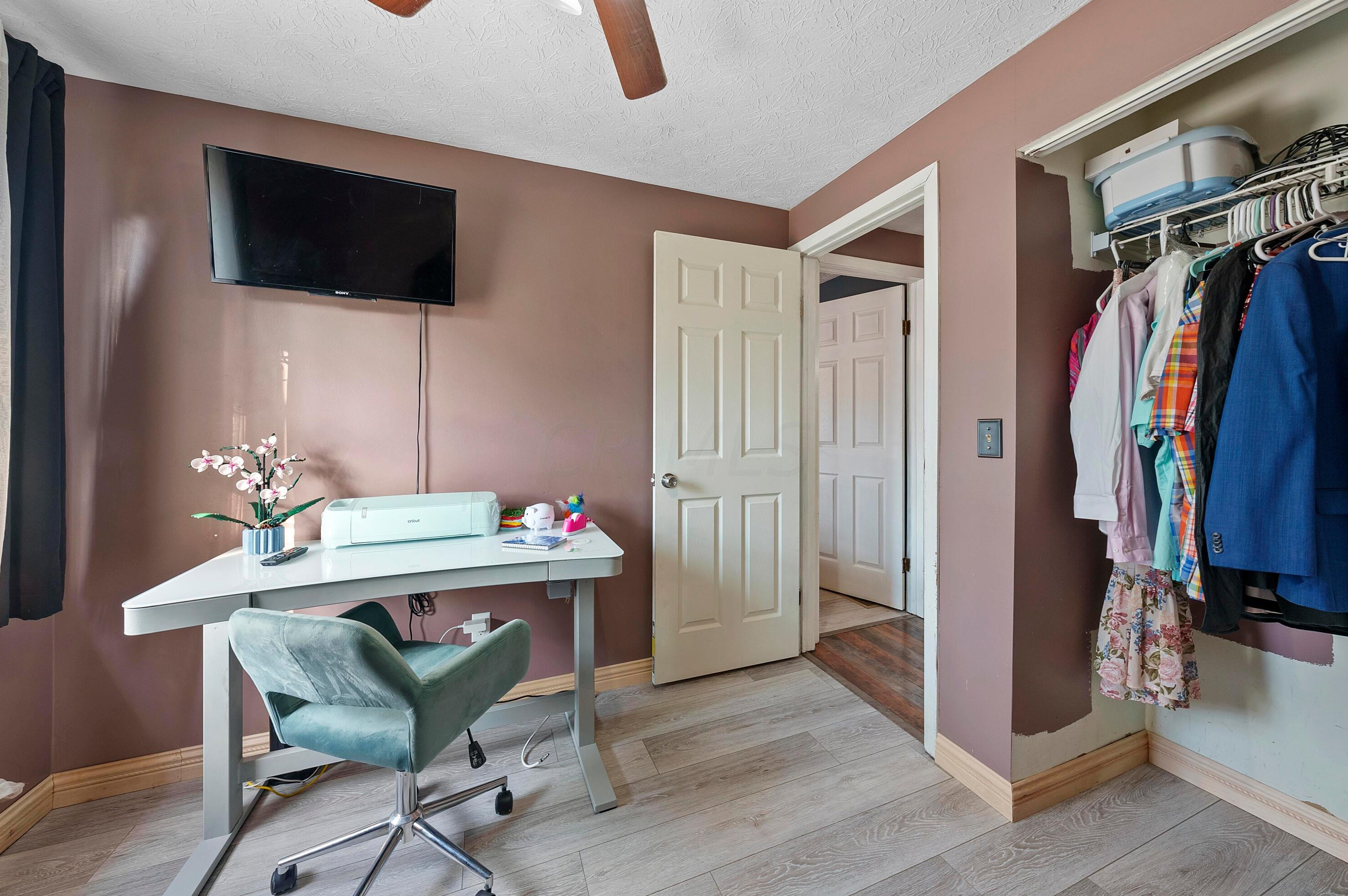 6440 Goldfinch Dr, Westerville OH  43081-3714 exterior