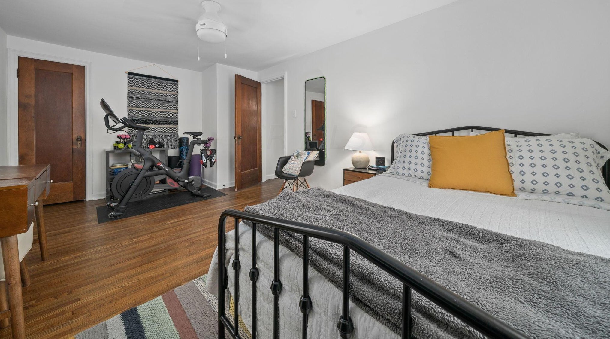 946 Grandon Ave, Columbus OH  43209-2529 exterior