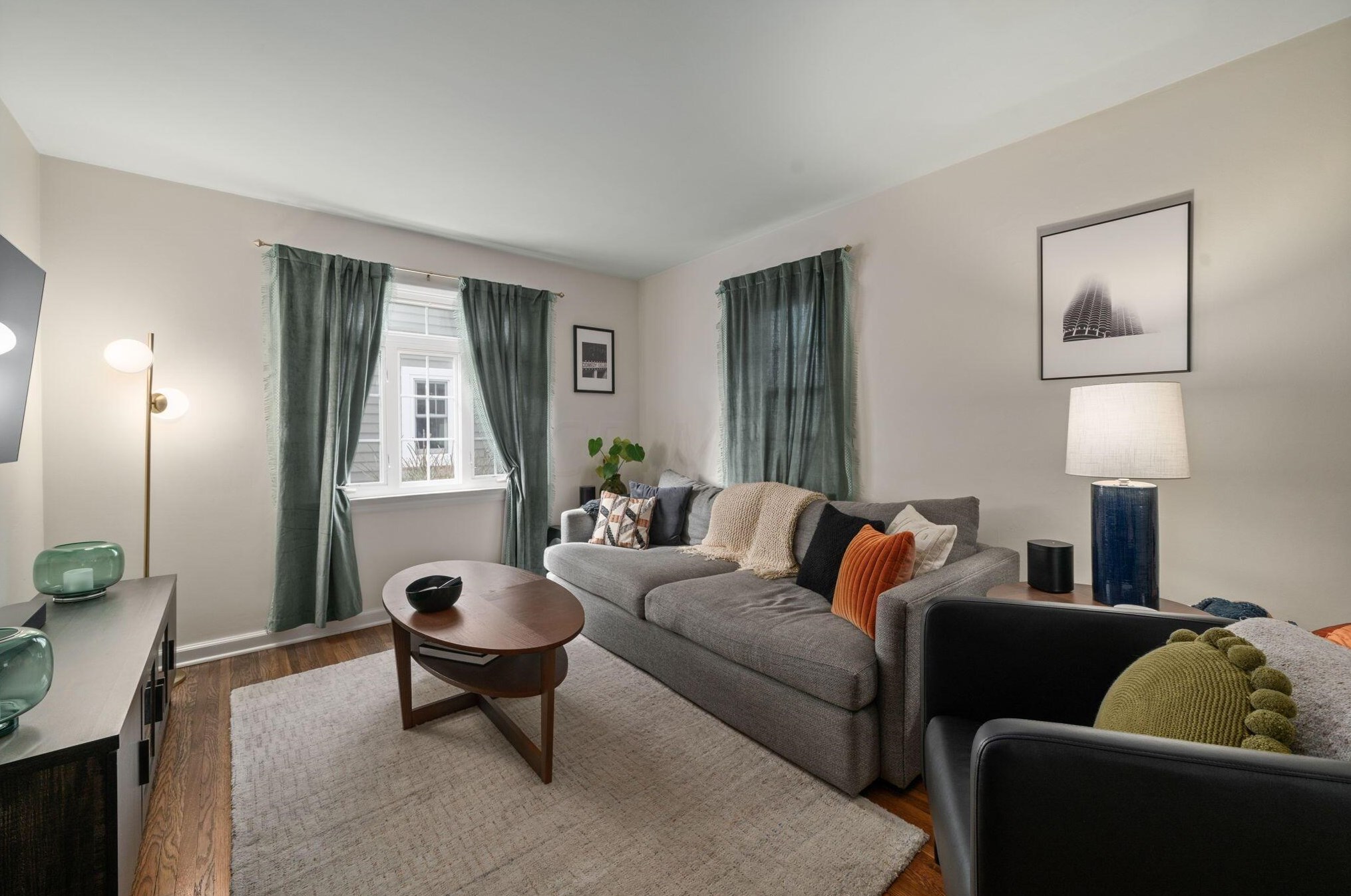 946 Grandon Ave, Columbus OH  43209-2529 exterior