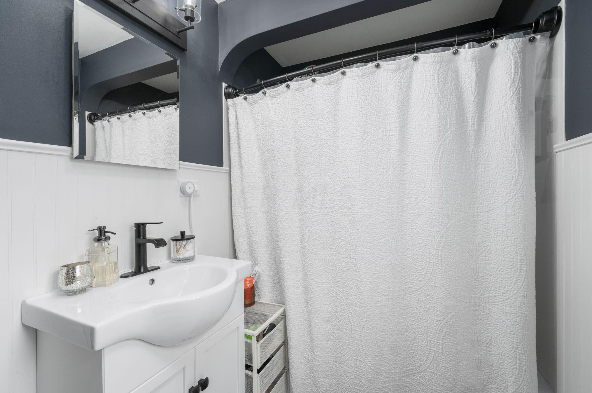 946 Grandon Ave, Columbus OH  43209-2529 exterior