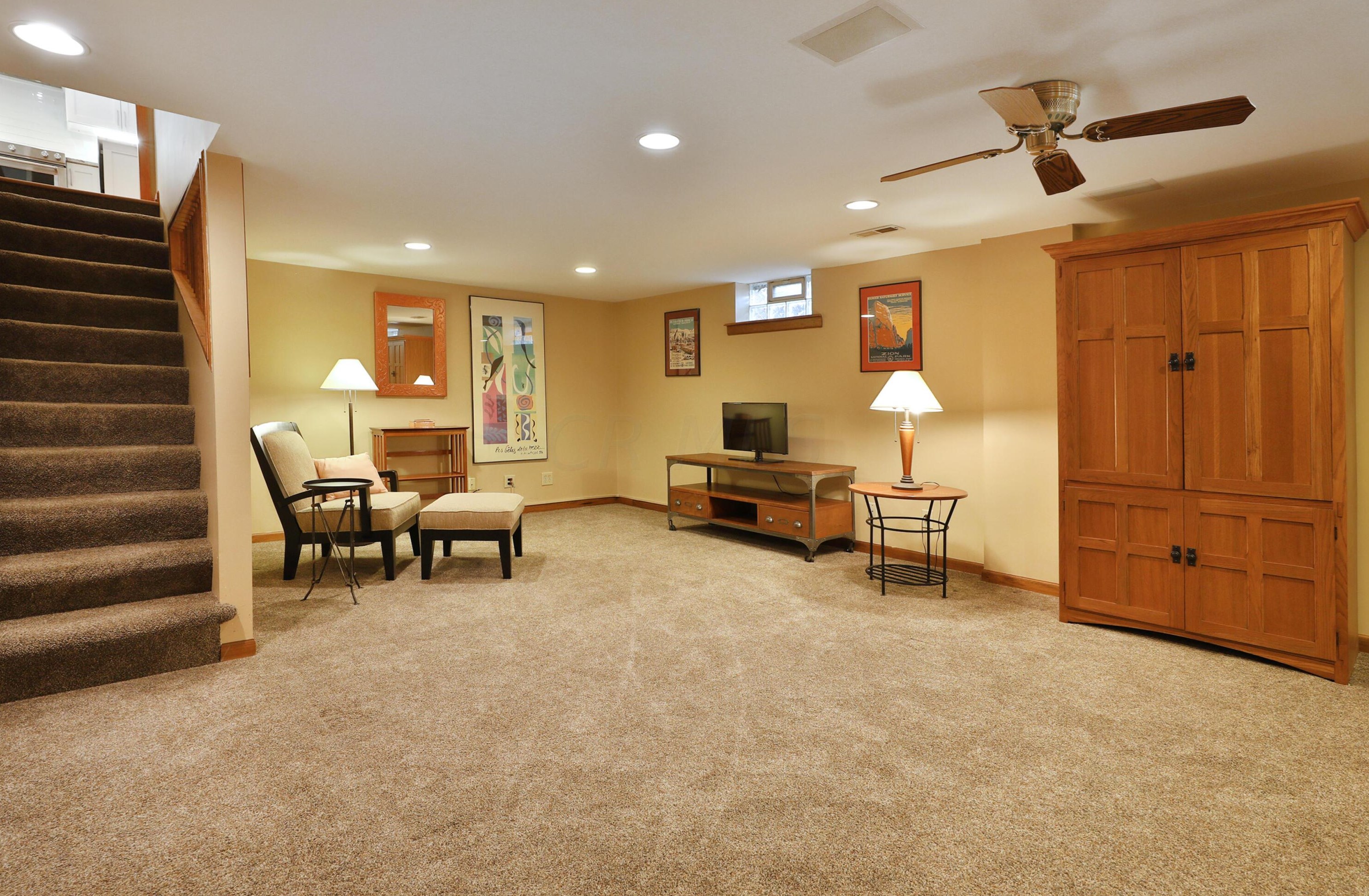 670 Glenmont Ave, Columbus OH 43214-3254 exterior