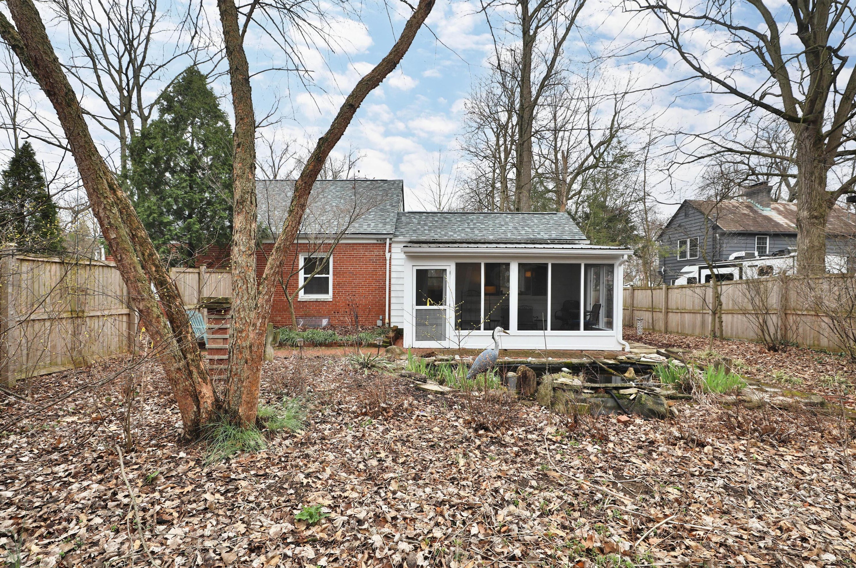 670 Glenmont Ave, Columbus OH 43214-3254 exterior