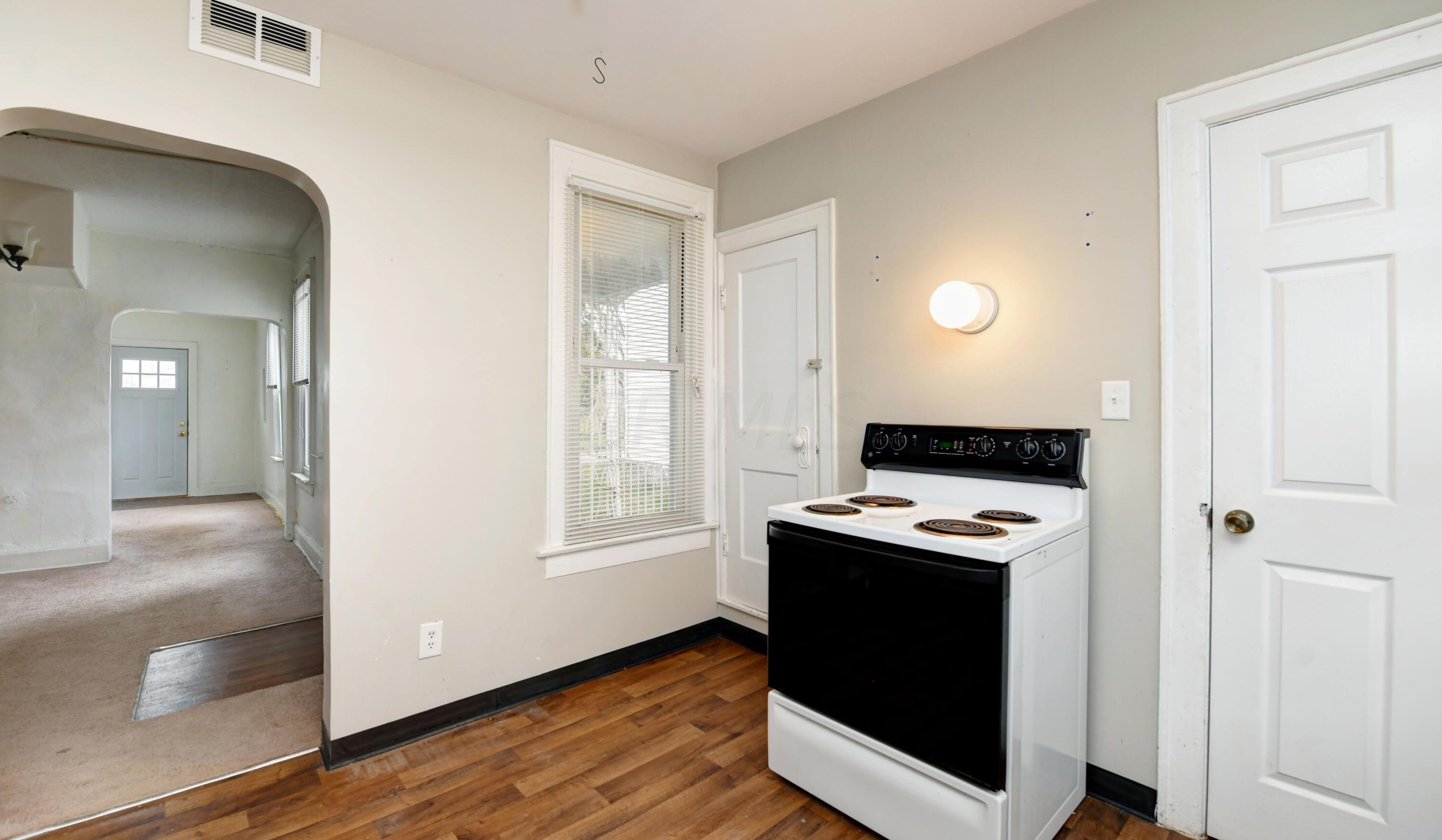 344 Loeffler Ave, Columbus OH exterior