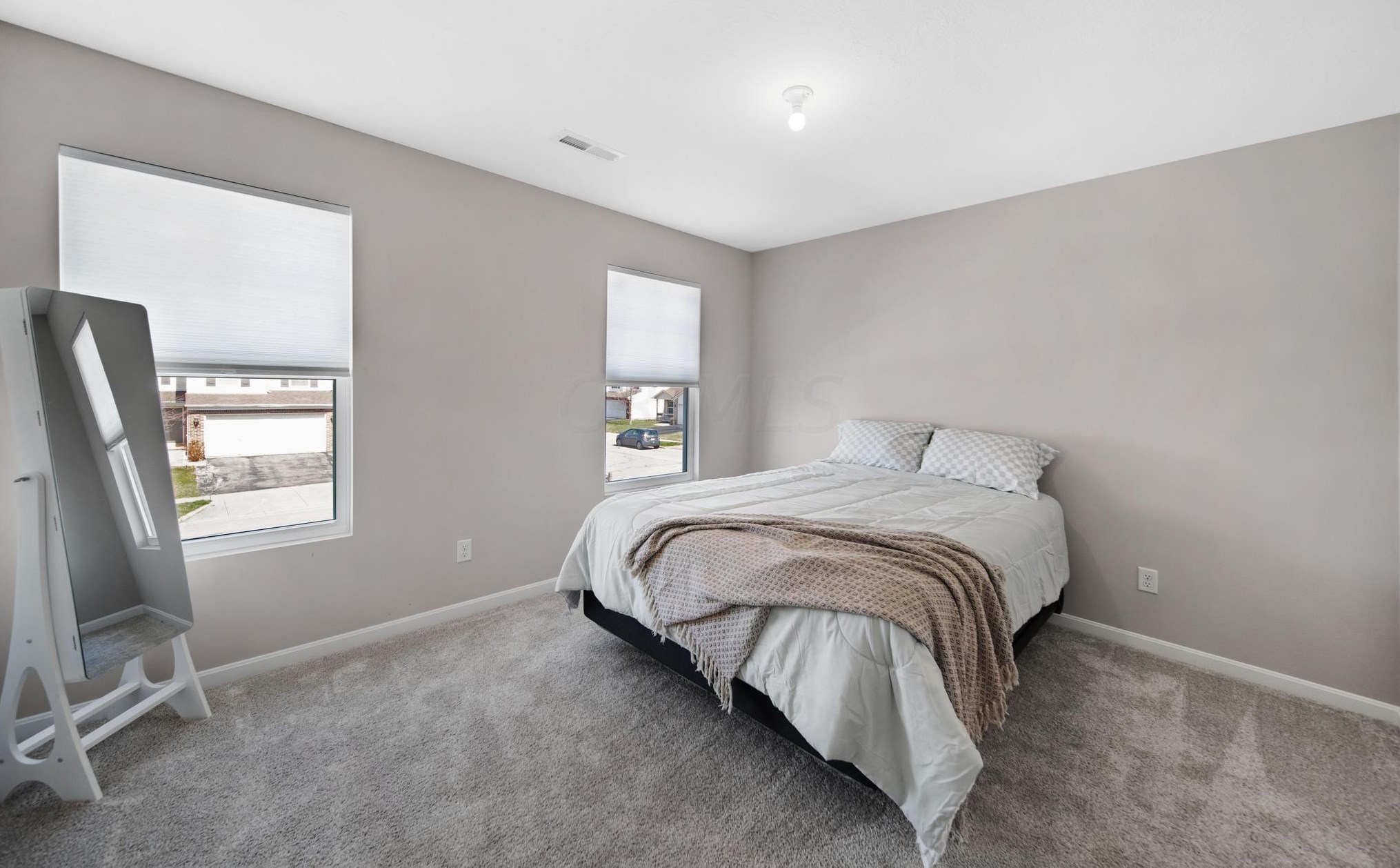 7445 Maple Spice Ave, Cnl Wnchstr OH  43110-8072 exterior