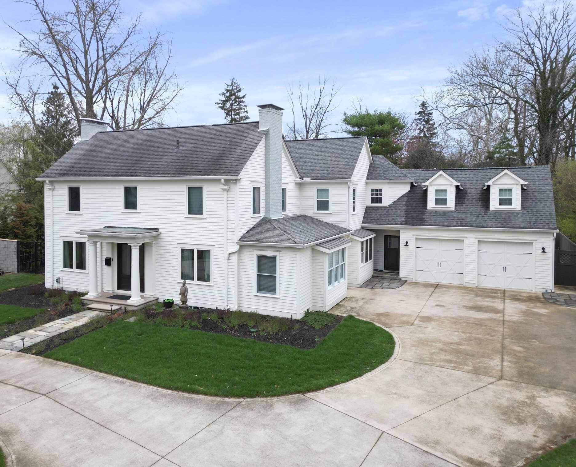 240 Preston Rd, Columbus, OH 43209-1655
