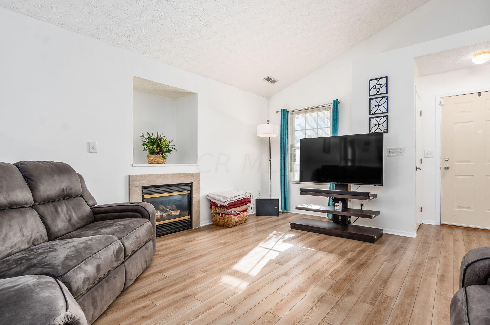 1844 Meadowlawn Dr, Columbus OH  43219-5524 exterior