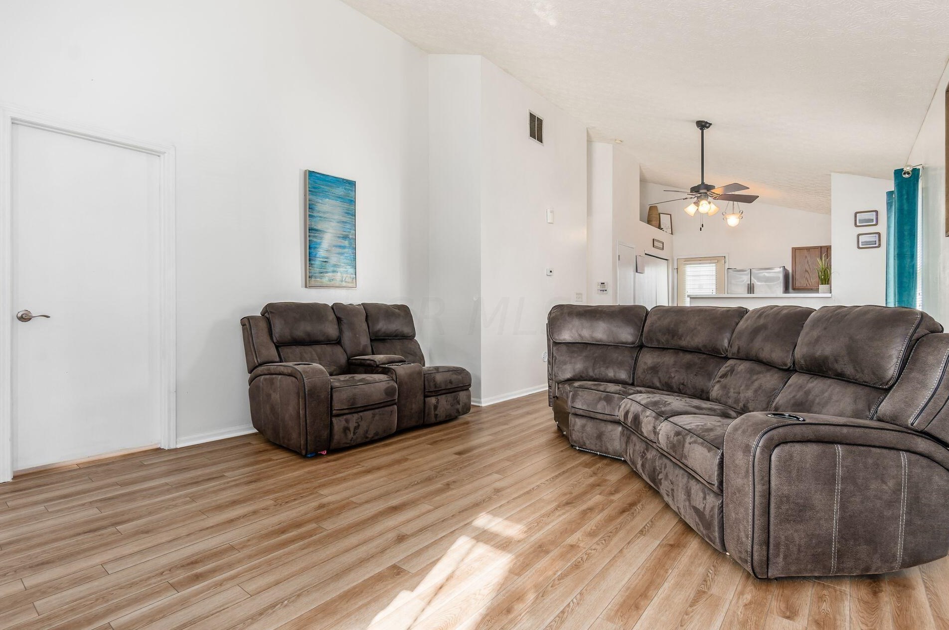 1844 Meadowlawn Dr, Columbus OH  43219-5524 exterior