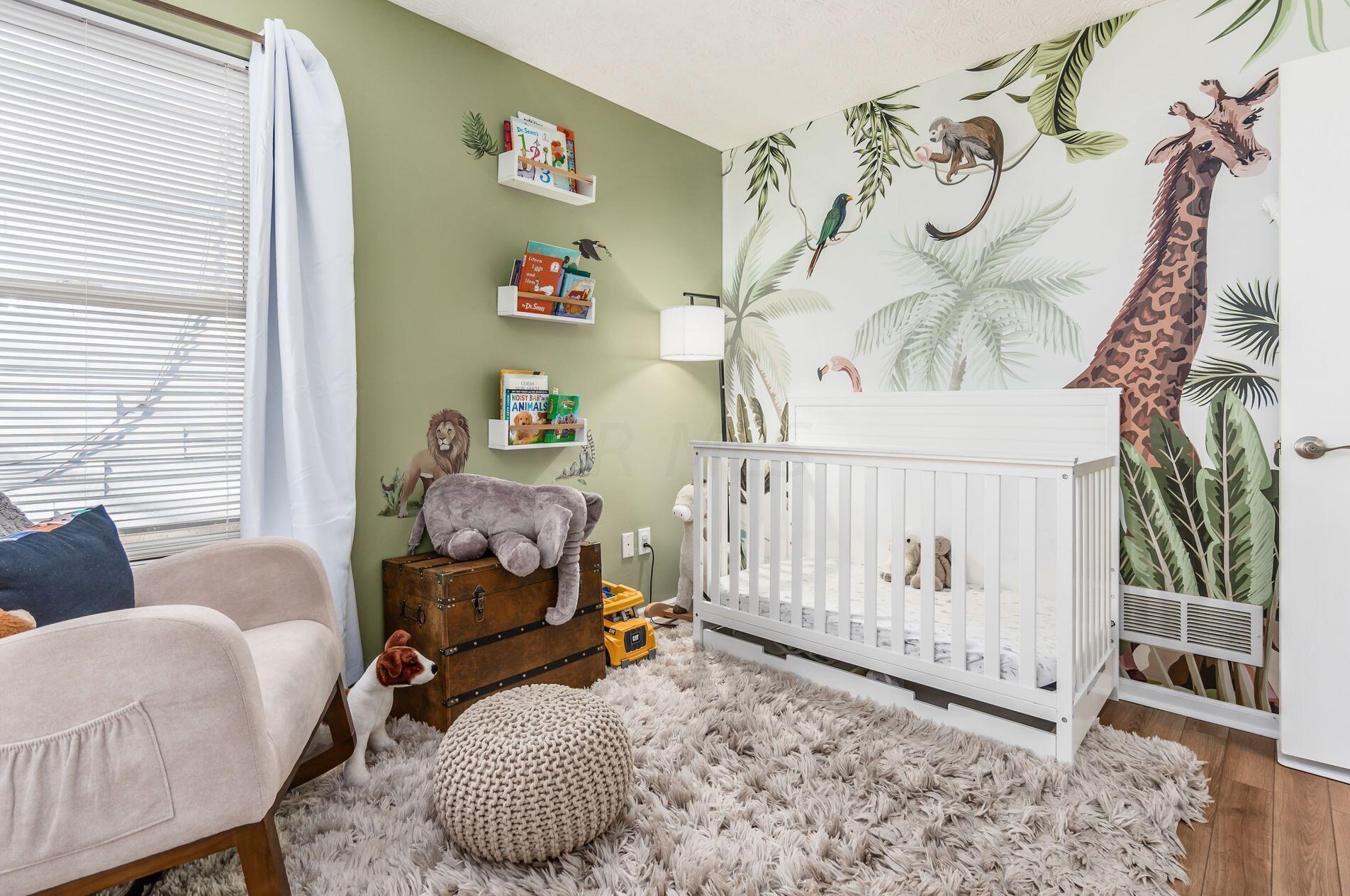 1844 Meadowlawn Dr, Columbus OH  43219-5524 exterior