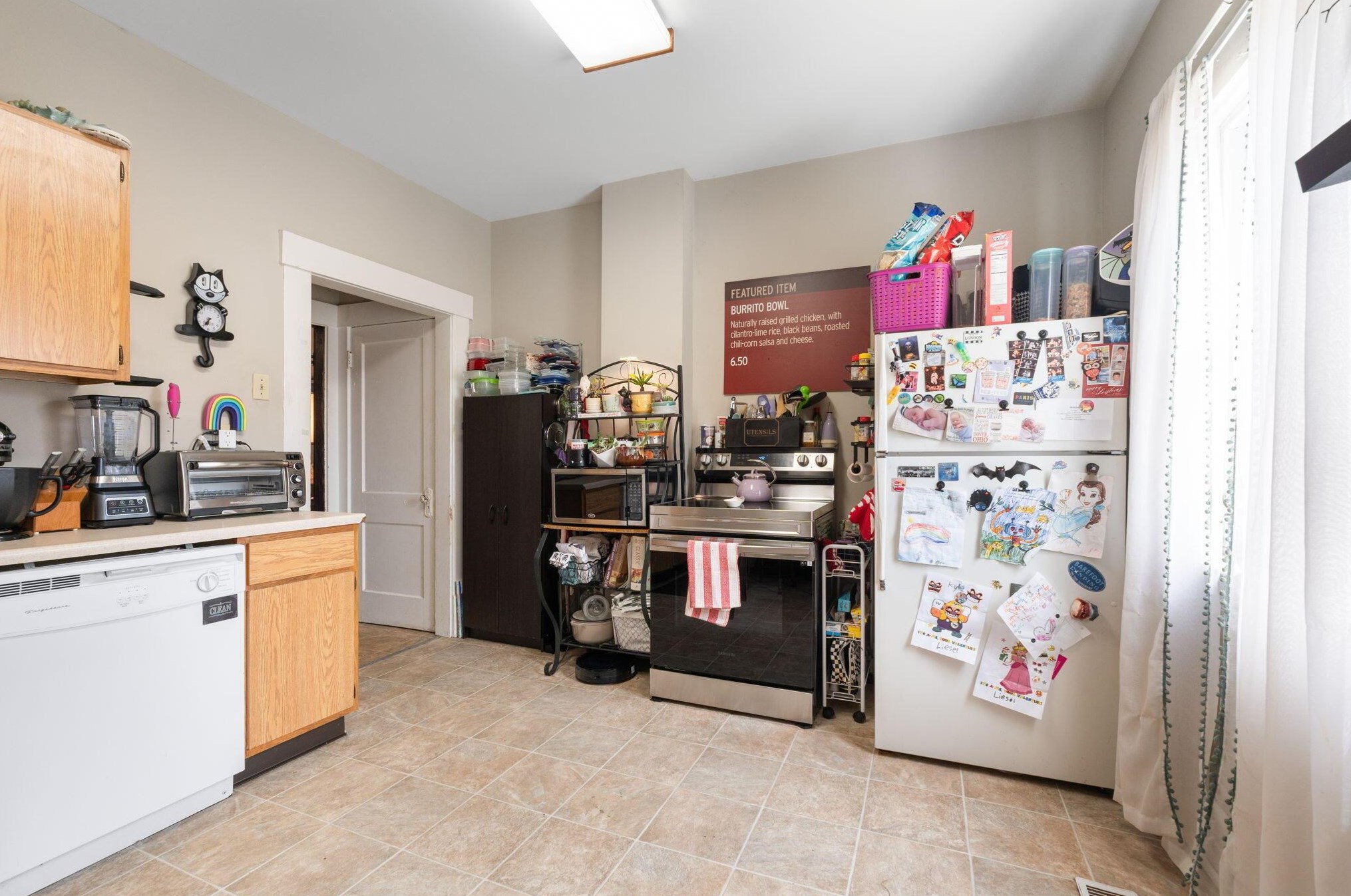 2507 Indianola Ave, Columbus OH 43202-2427 exterior