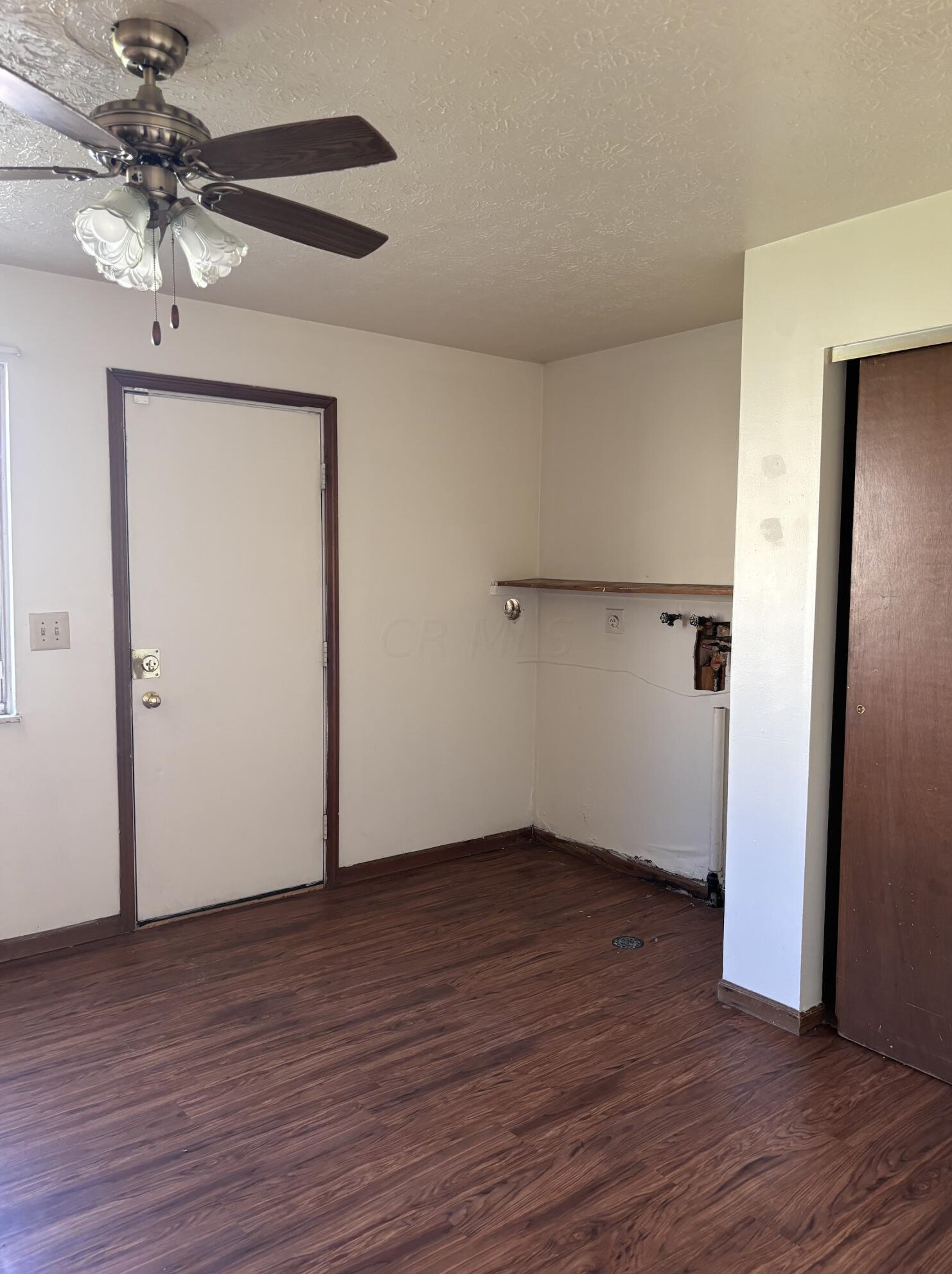 524 Clarendon Ave, Columbus OH 43223-2055 exterior