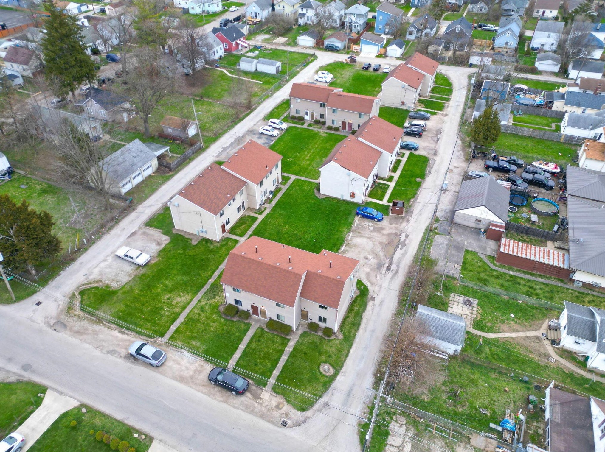 524 Clarendon Ave, Columbus, OH 43223-1653