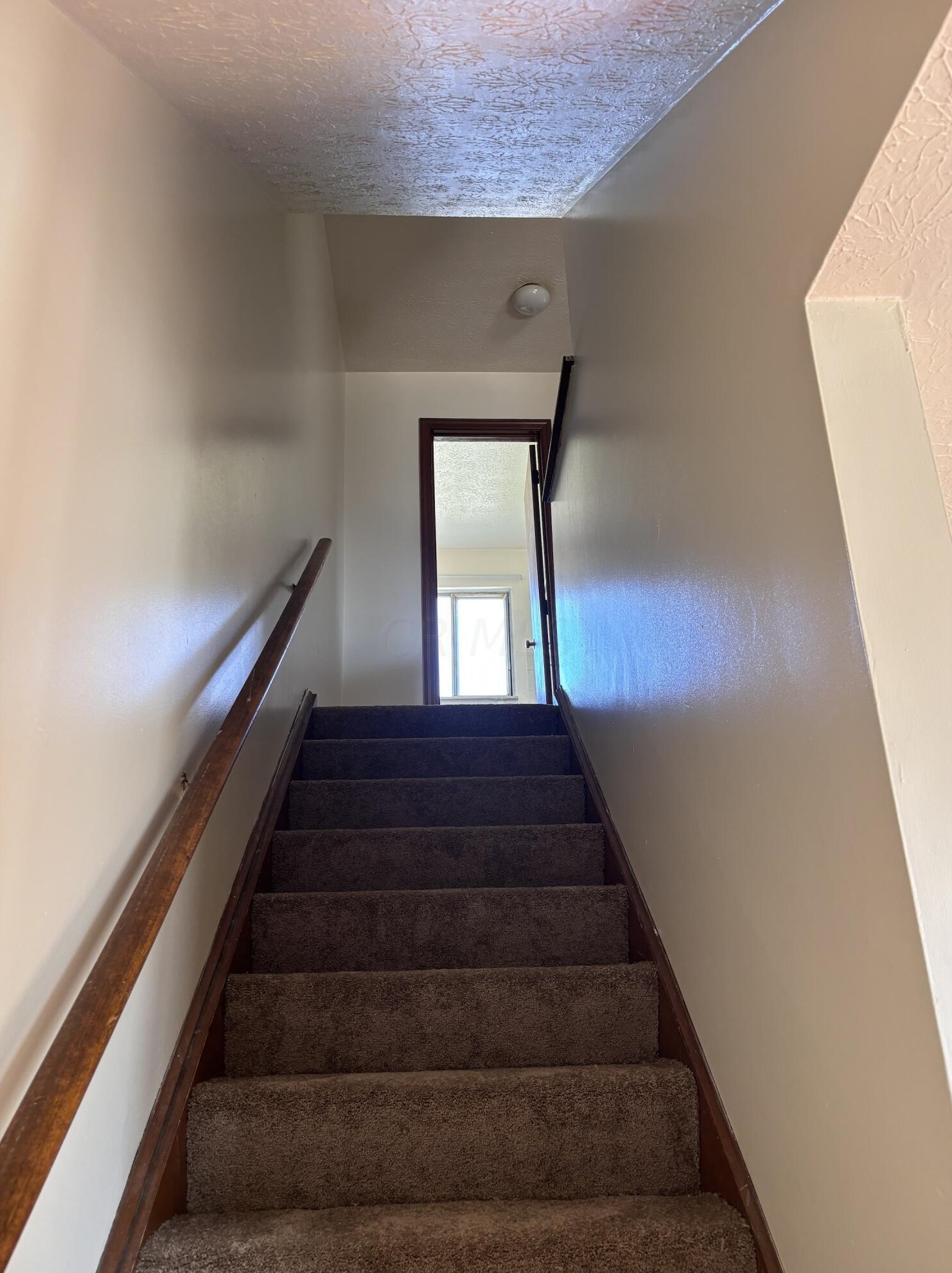 524 Clarendon Ave, Columbus OH 43223-2055 exterior