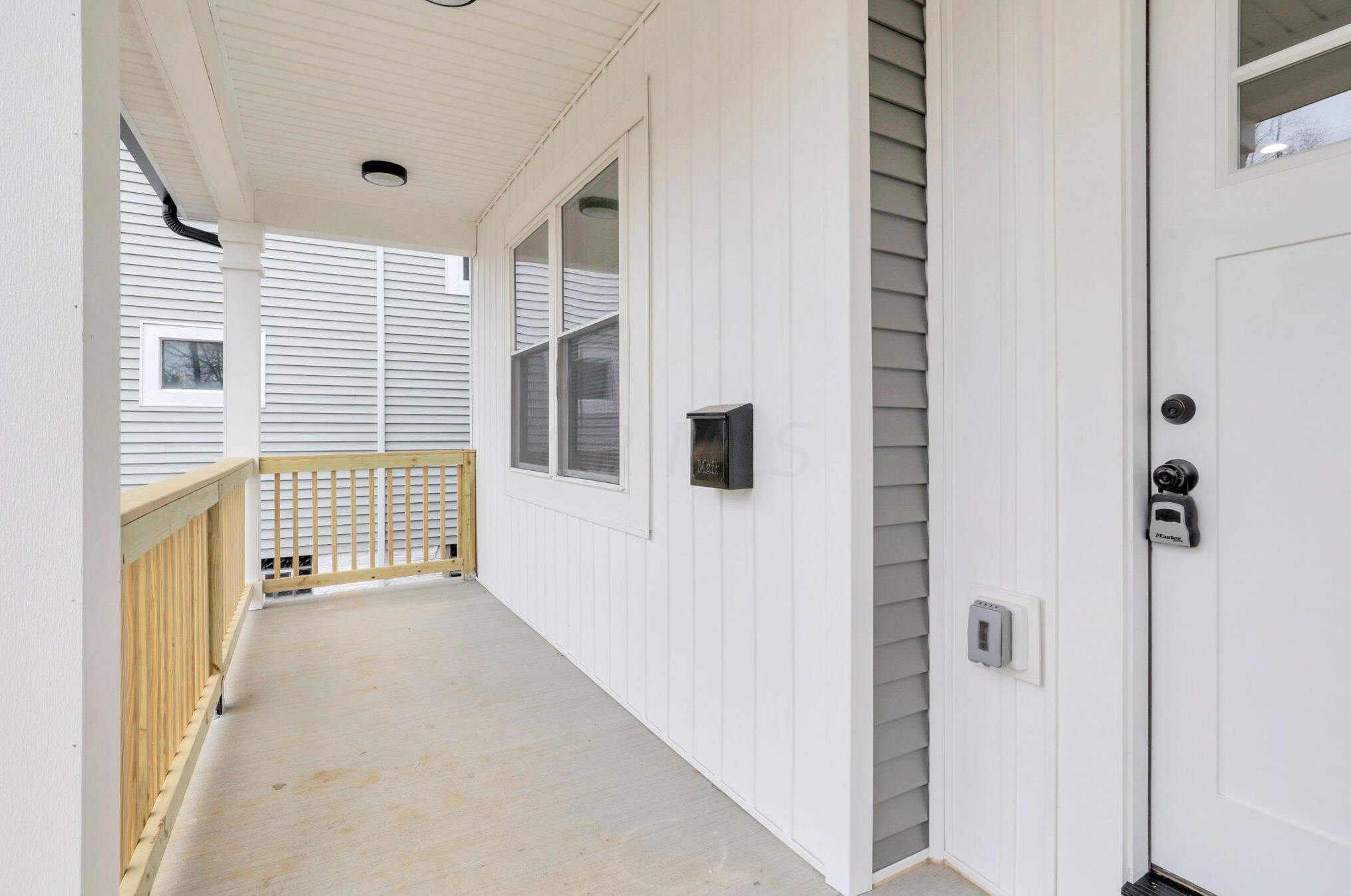 126 Burgess Ave, Columbus OH  43204-3303 exterior