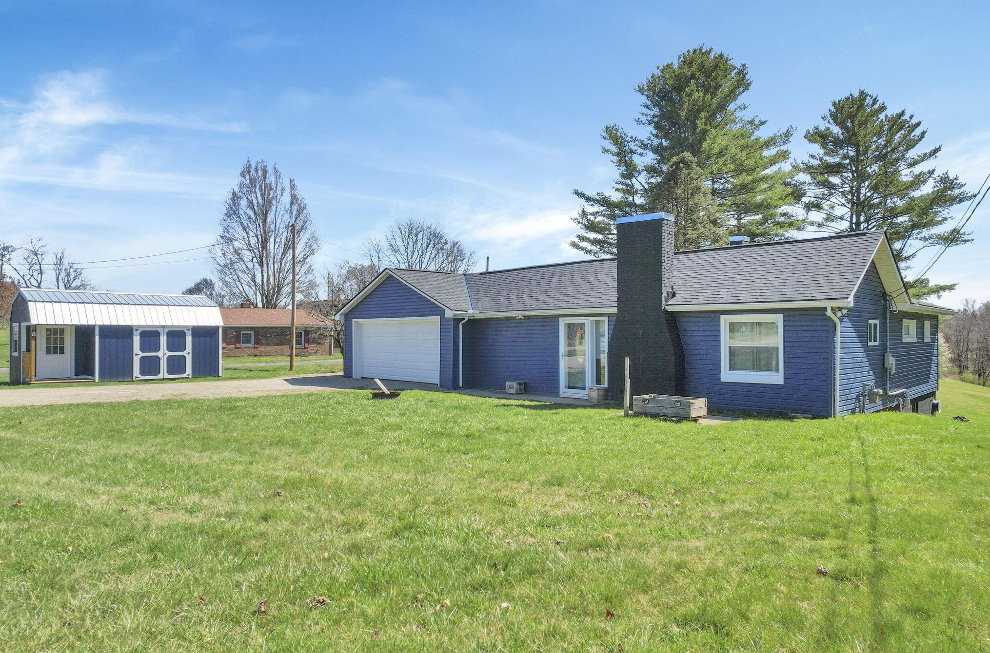 3920 Boggs Rd, Zanesville, OH 43701
