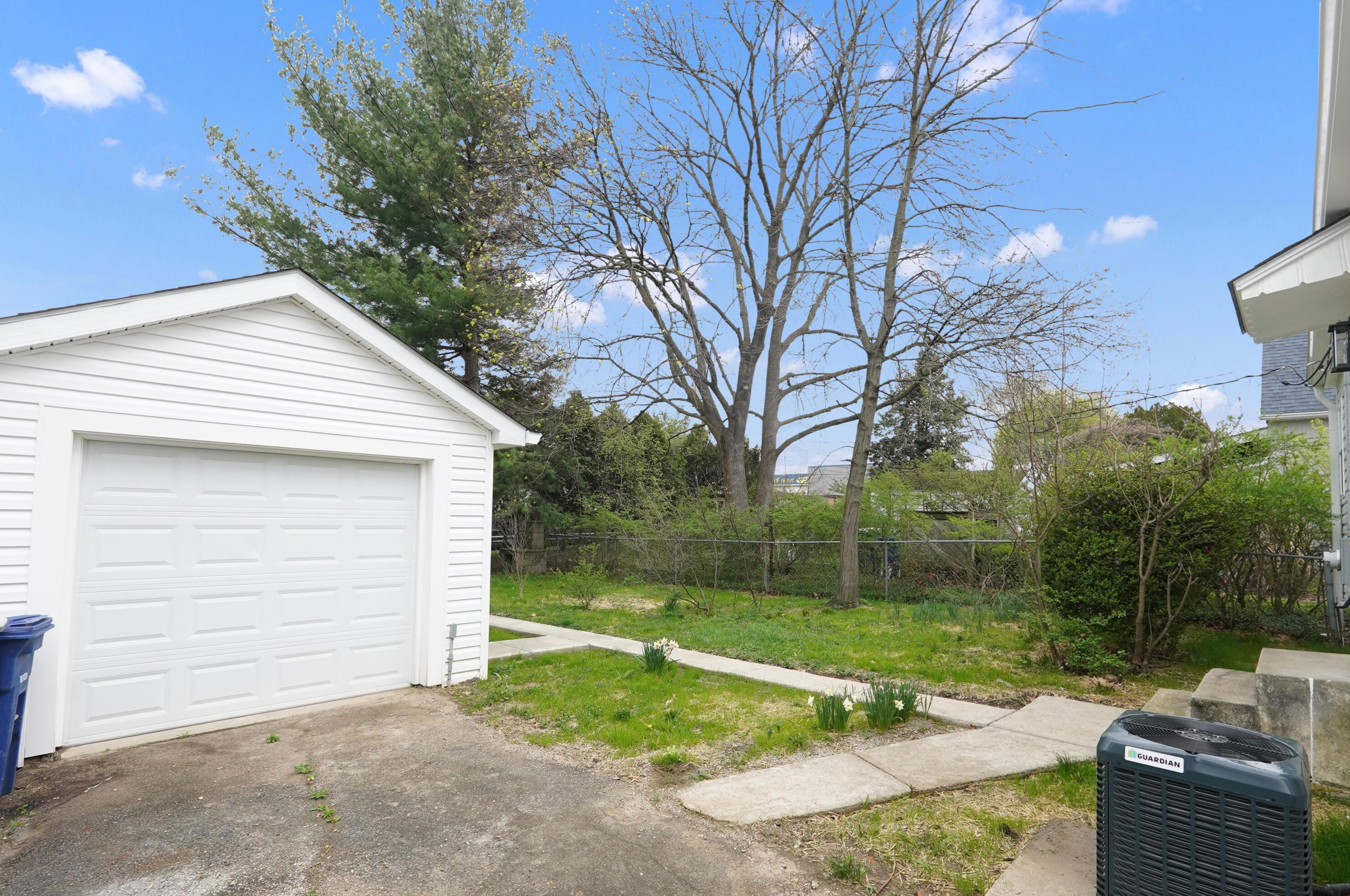 46 Leland Ave, Columbus OH  43214-1512 exterior