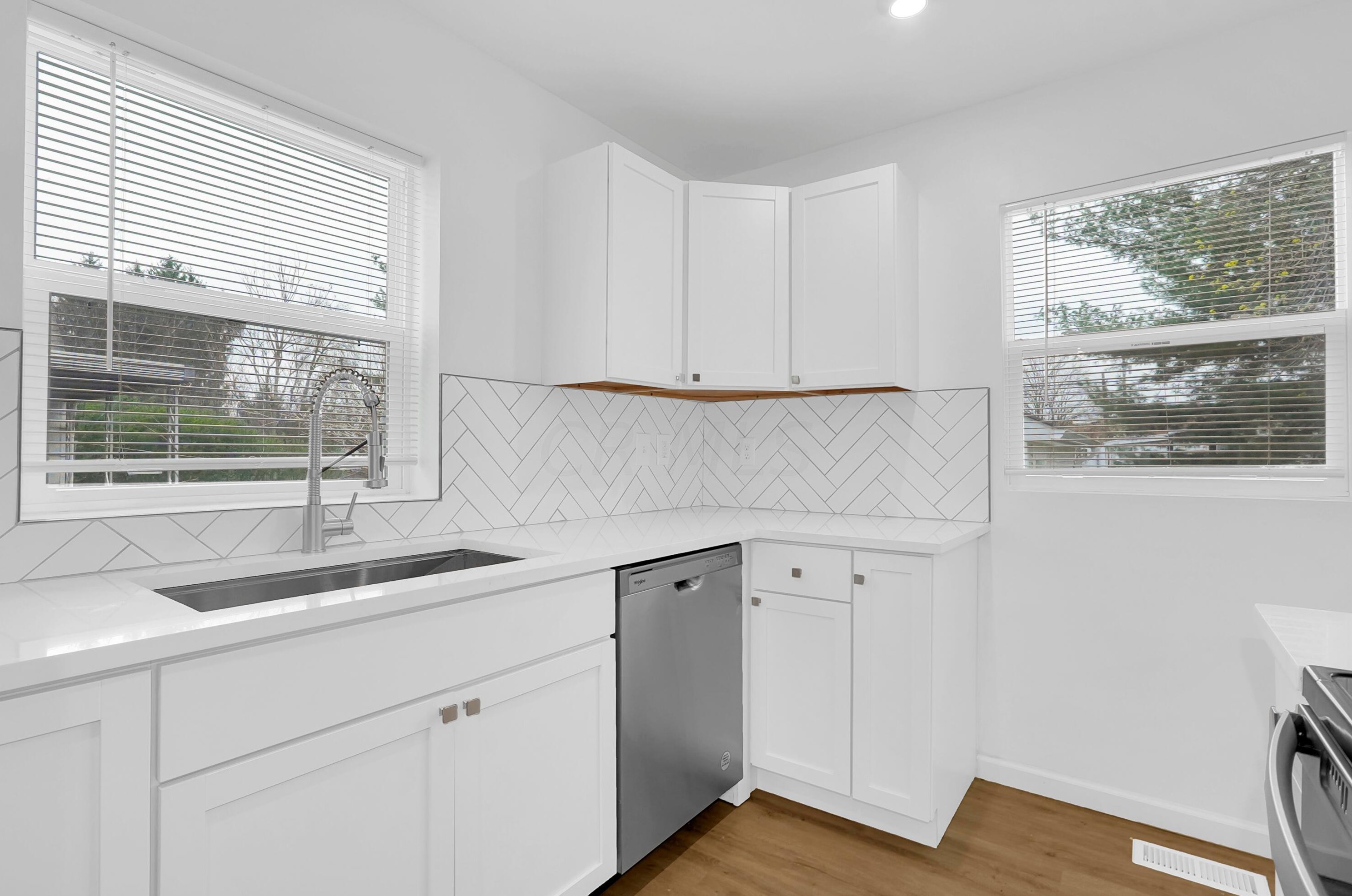 46 Leland Ave, Columbus OH  43214-1512 exterior