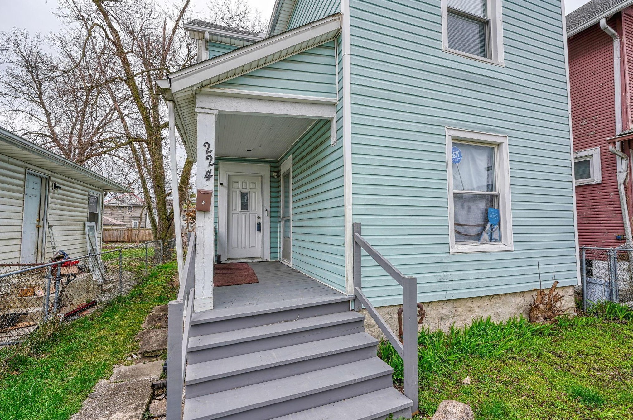 224 Harris Ave, Columbus OH 43204-3013 exterior