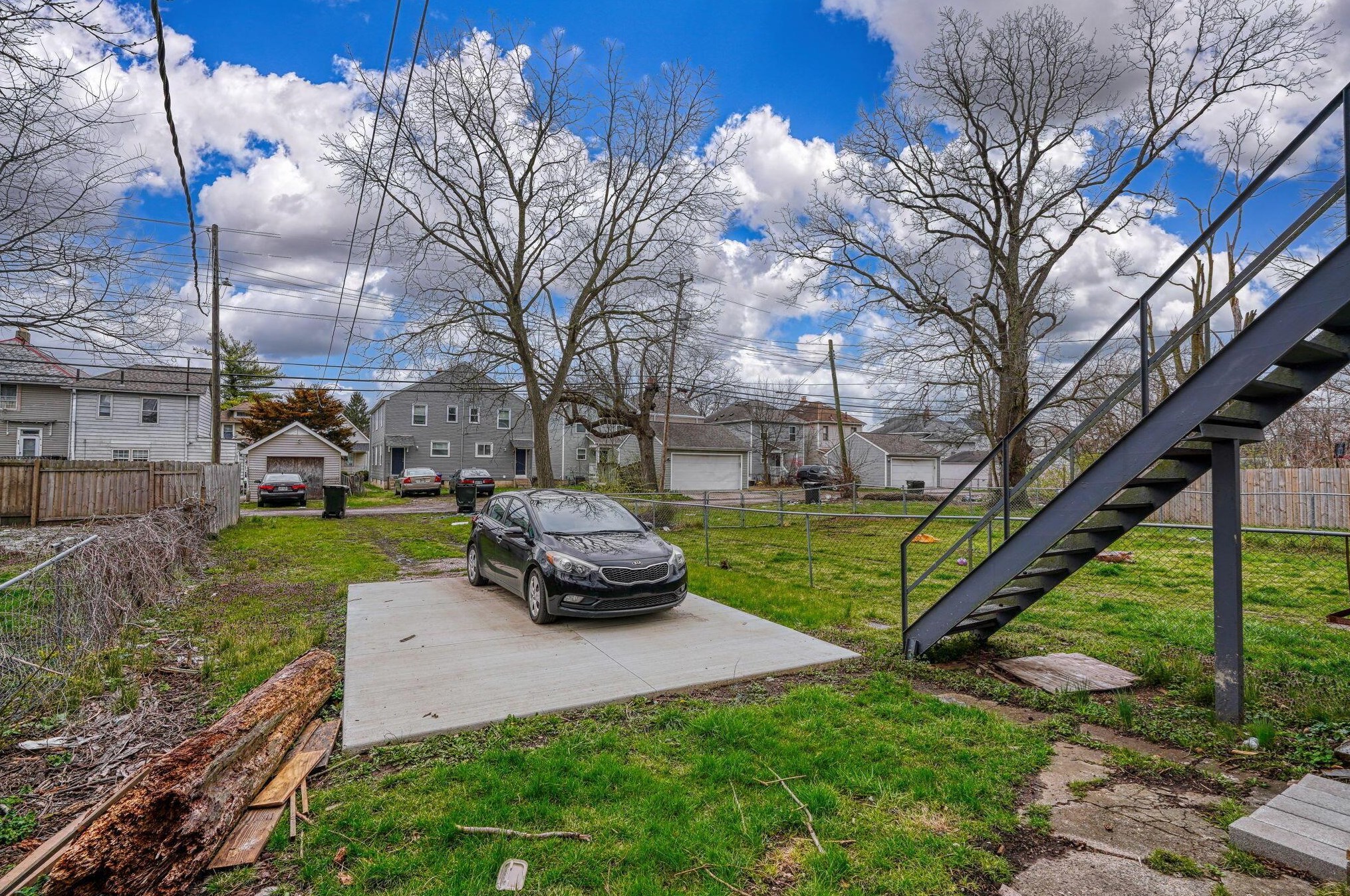 224 Harris Ave, Columbus OH 43204-3013 exterior