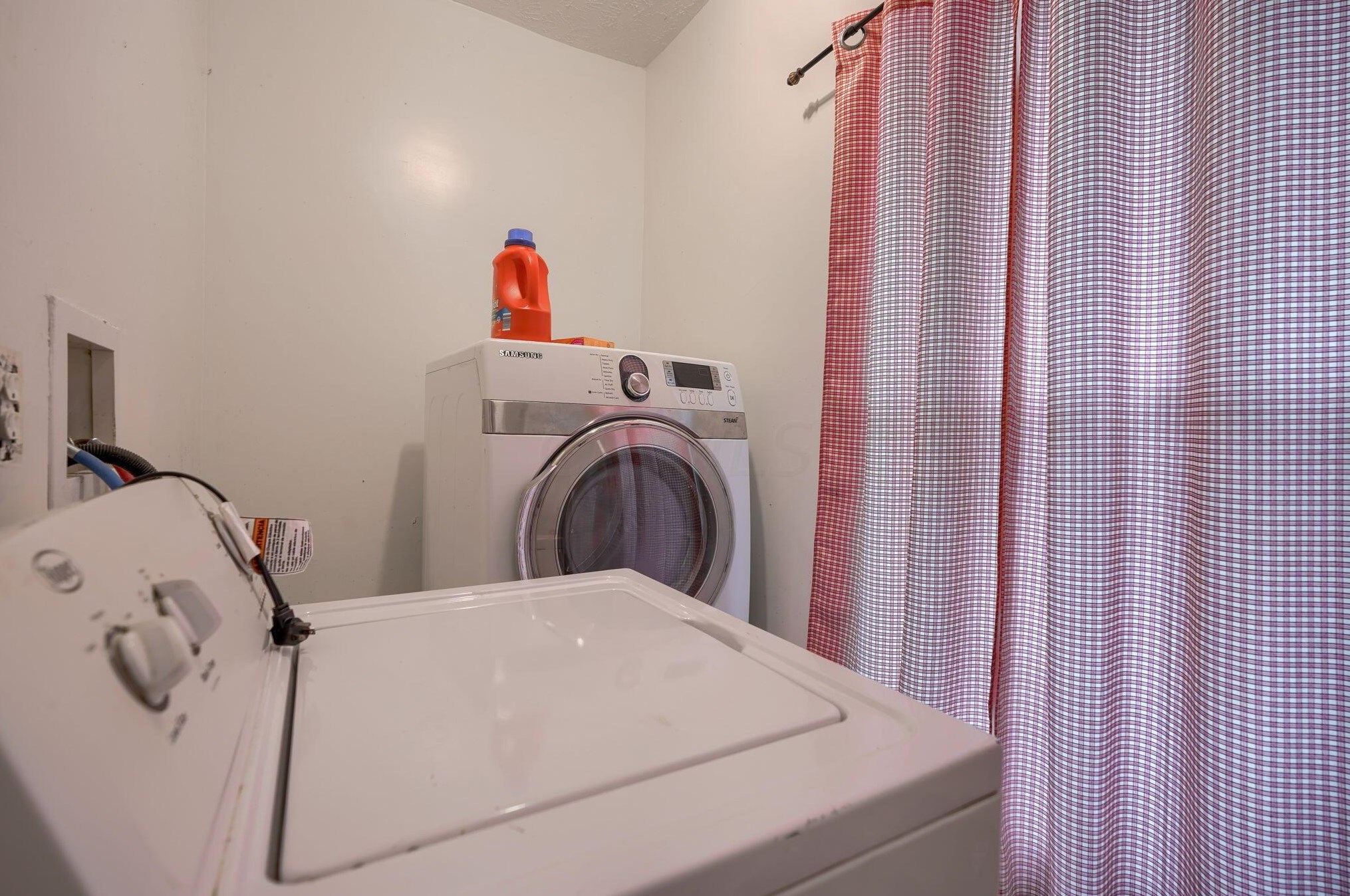 224 Harris Ave, Columbus OH 43204-3013 exterior