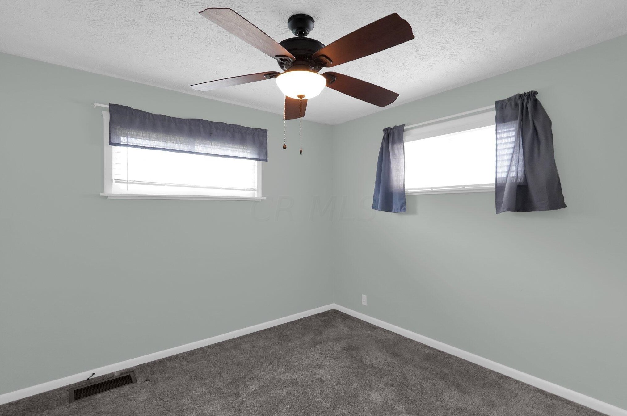 3672 Brandon St, Columbus OH 43224-2468 exterior