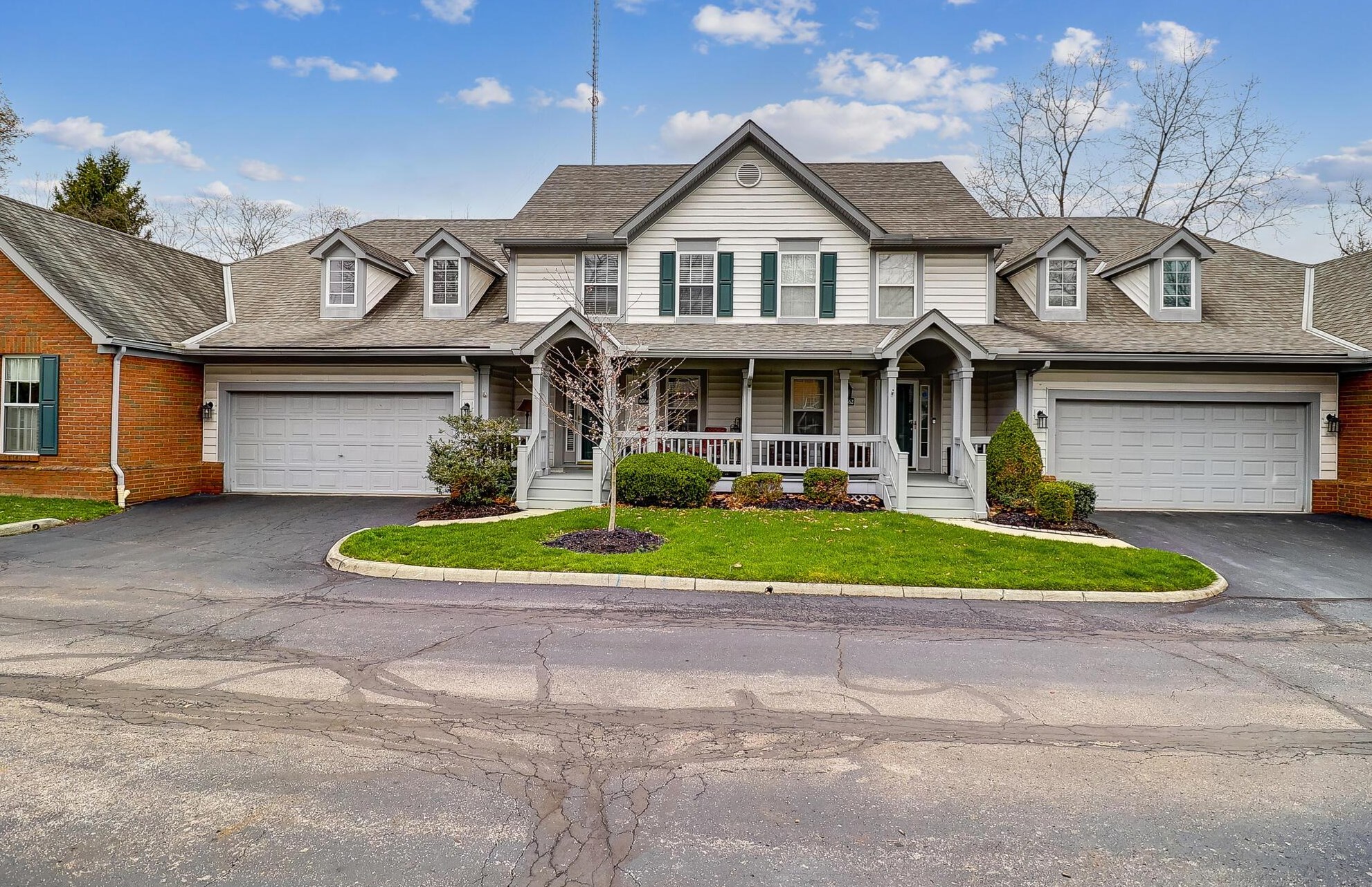6564 Upper Lake Cir, Westerville, OH 43082-8133