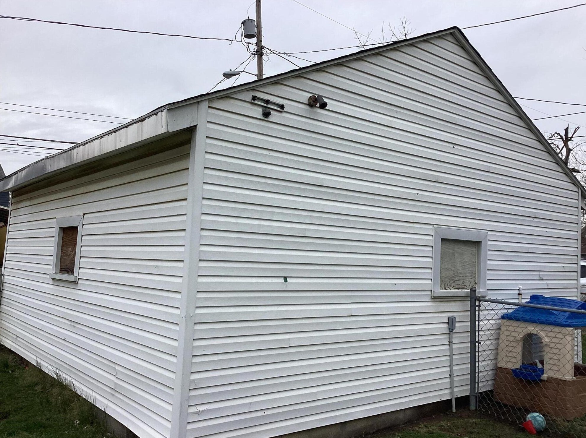 535 Oakley Ave, Columbus OH  43204-3131 exterior