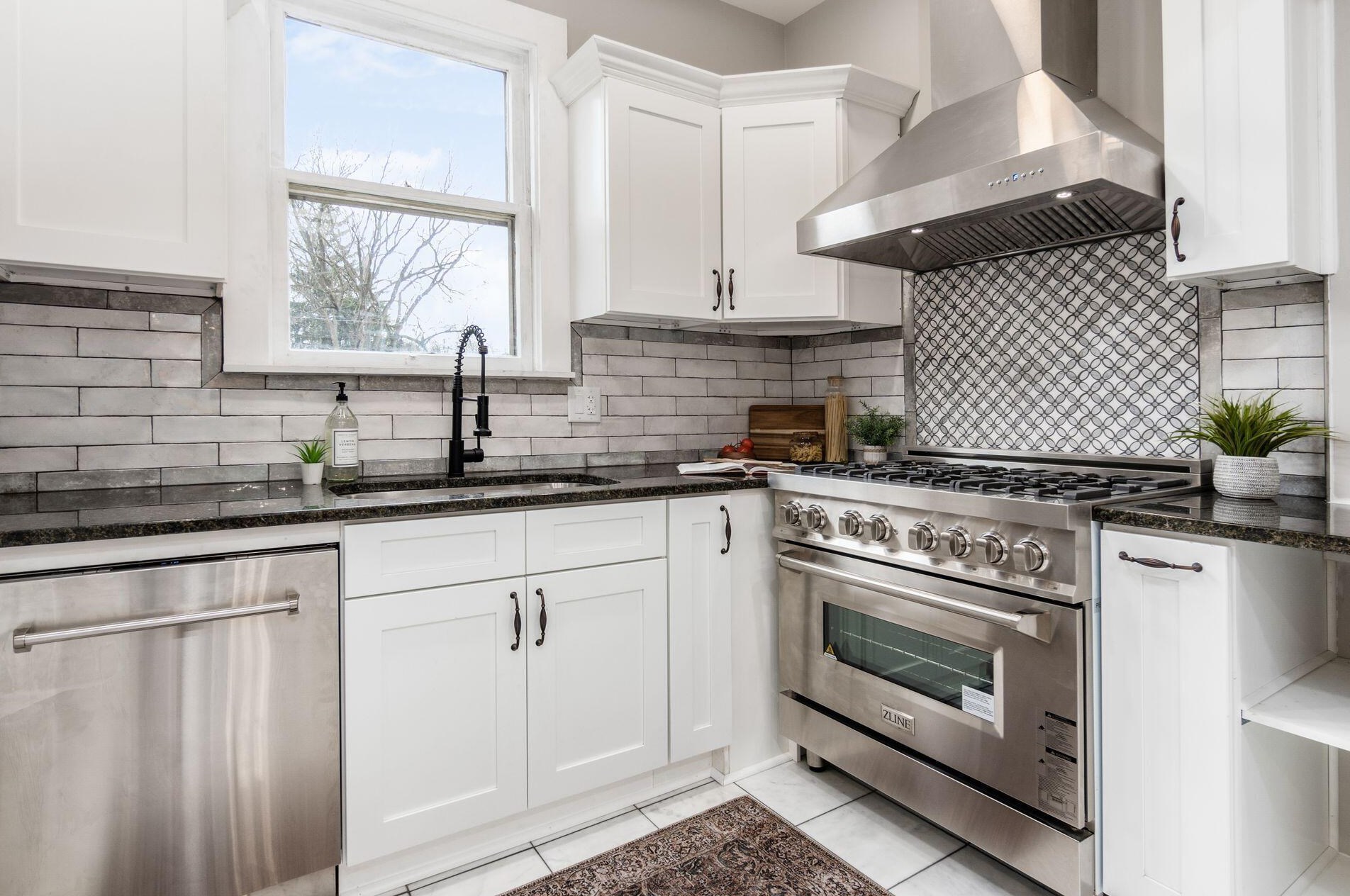 1841 Bryden Rd, Columbus OH  43205-2260 exterior