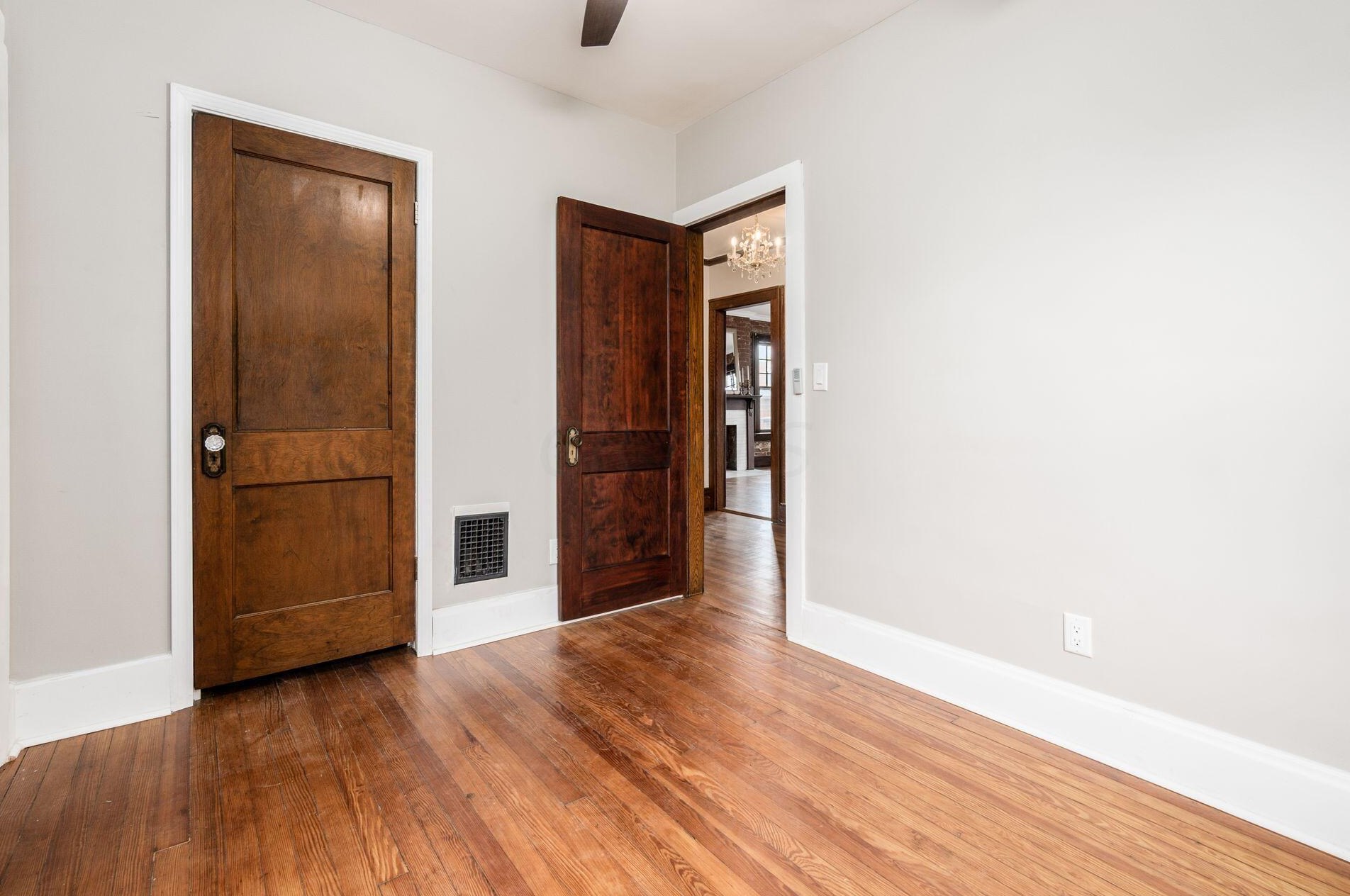 1841 Bryden Rd, Columbus OH  43205-2260 exterior