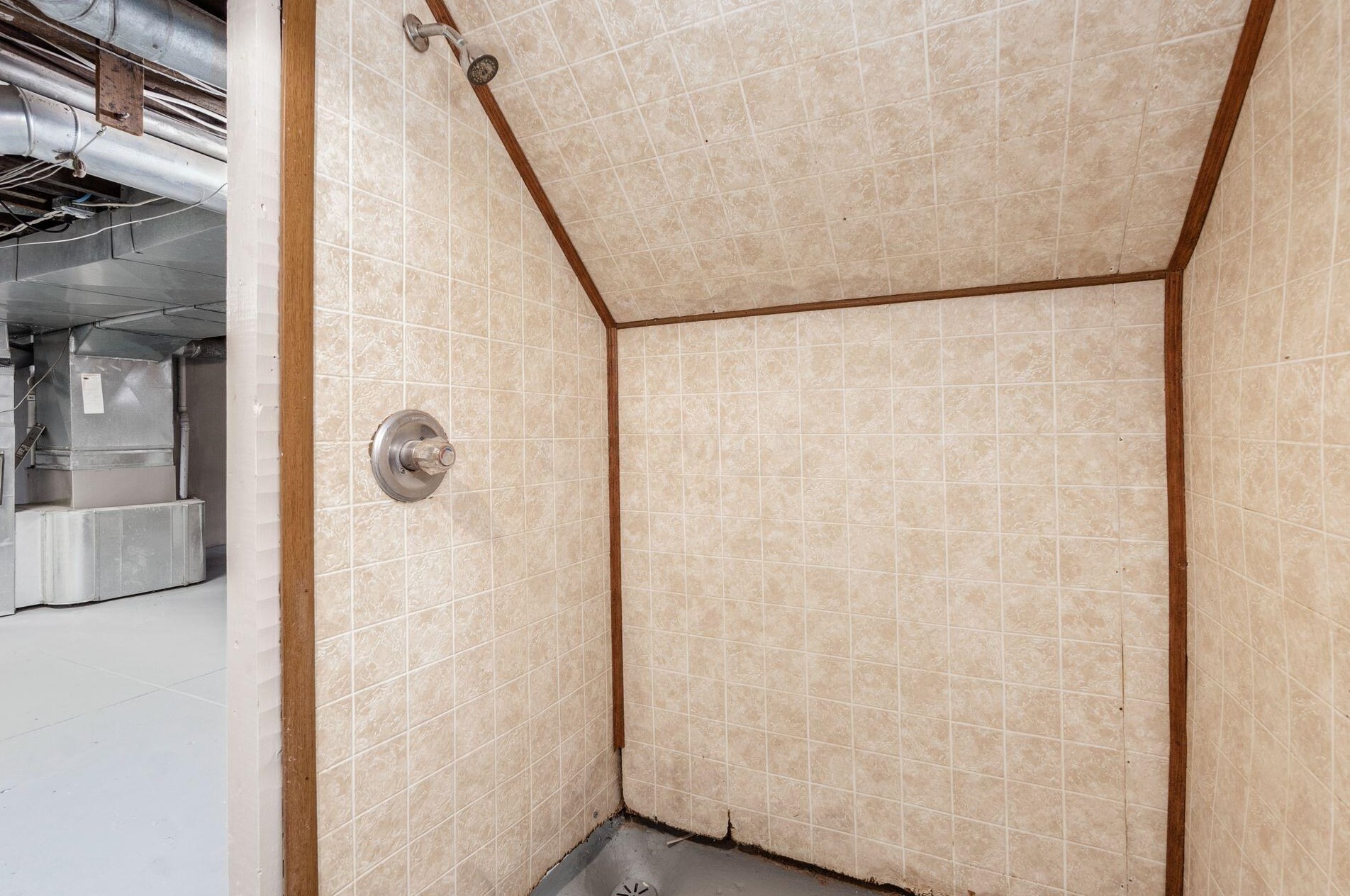 1841 Bryden Rd, Columbus OH  43205-2260 exterior