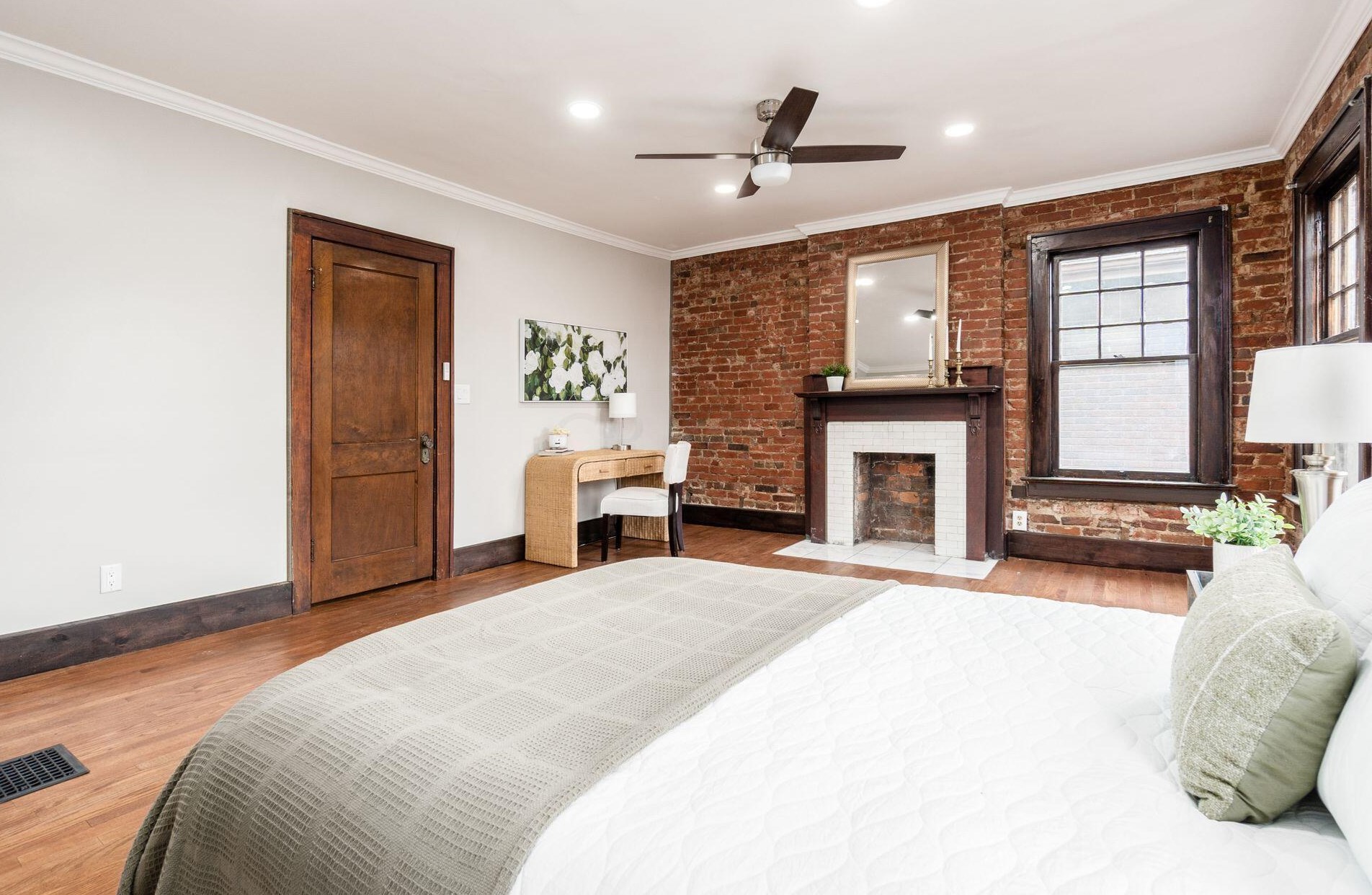 1841 Bryden Rd, Columbus OH  43205-2260 exterior