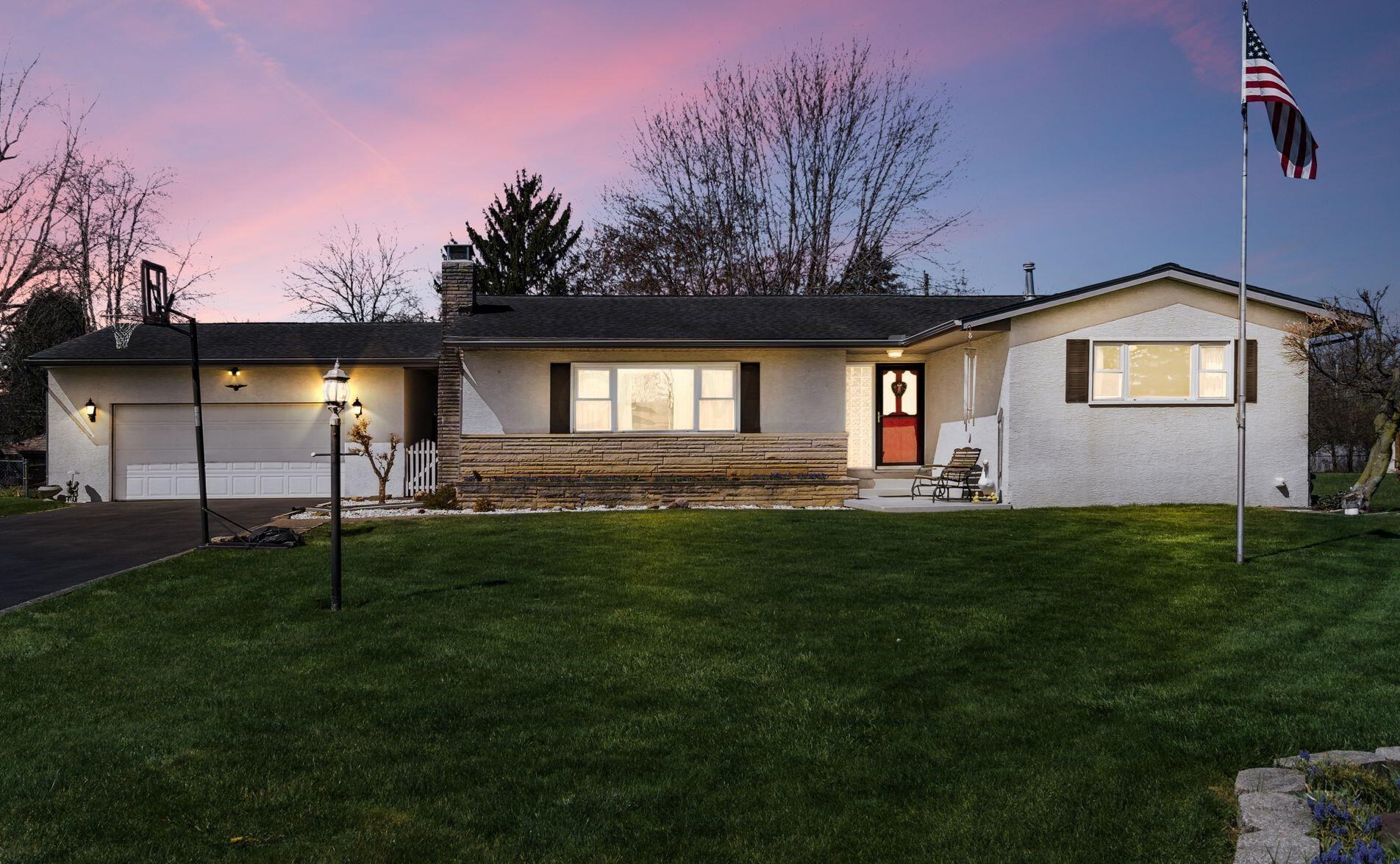 3051 Westwick Rd, Columbus, OH 43232-5552