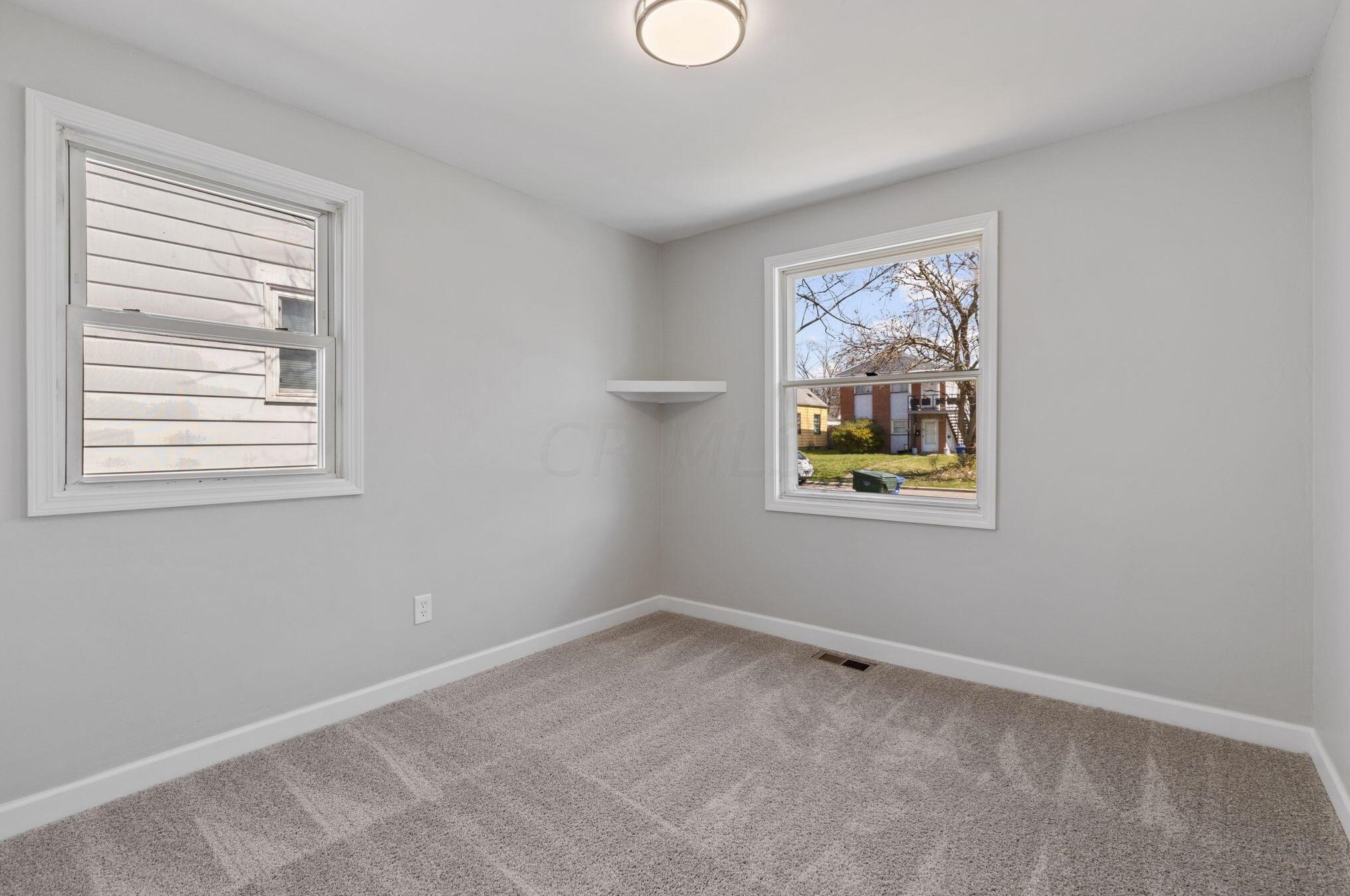 3003 Pontiac St, Columbus OH  43224-4040 exterior