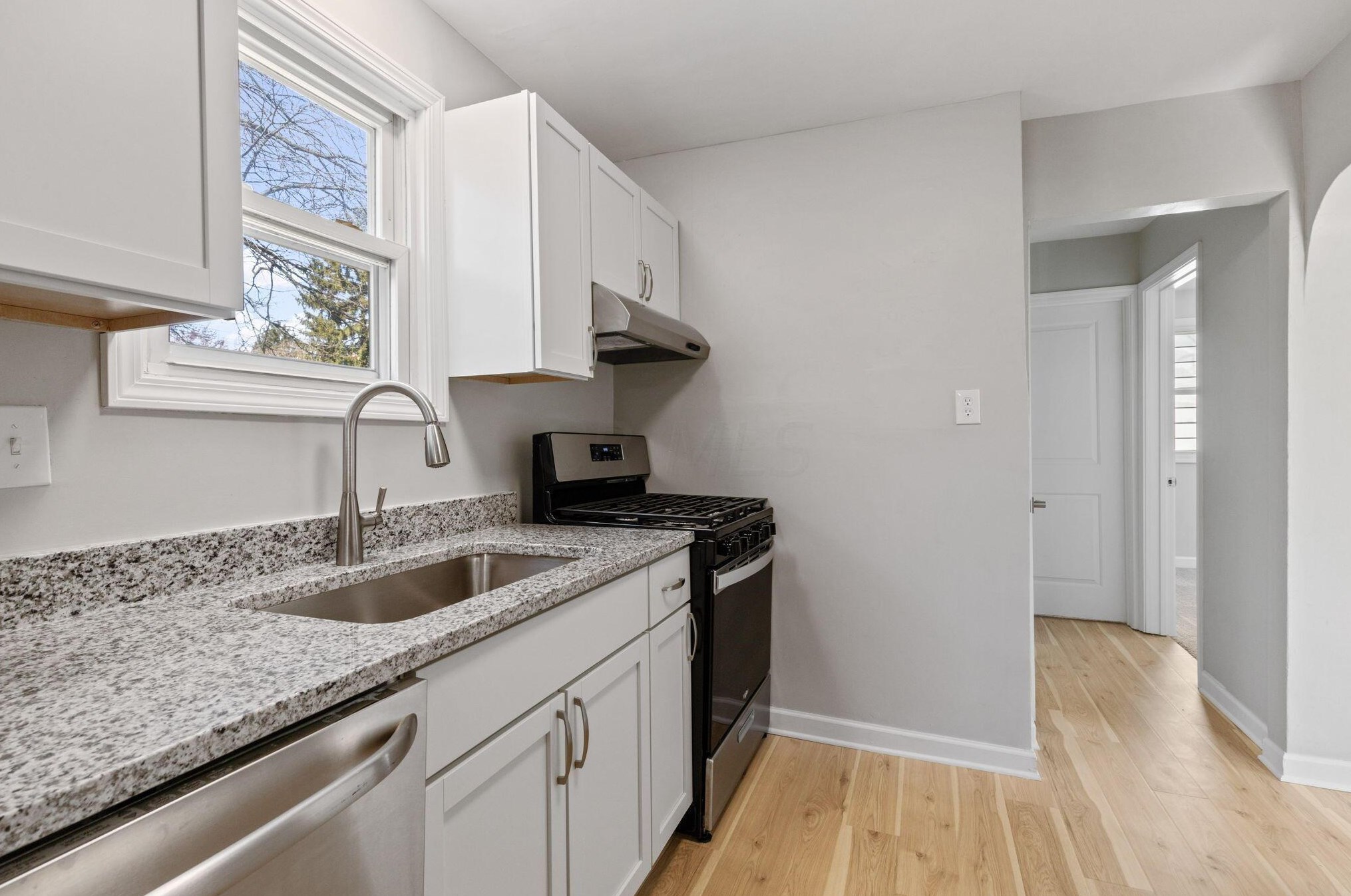 3003 Pontiac St, Columbus OH  43224-4040 exterior