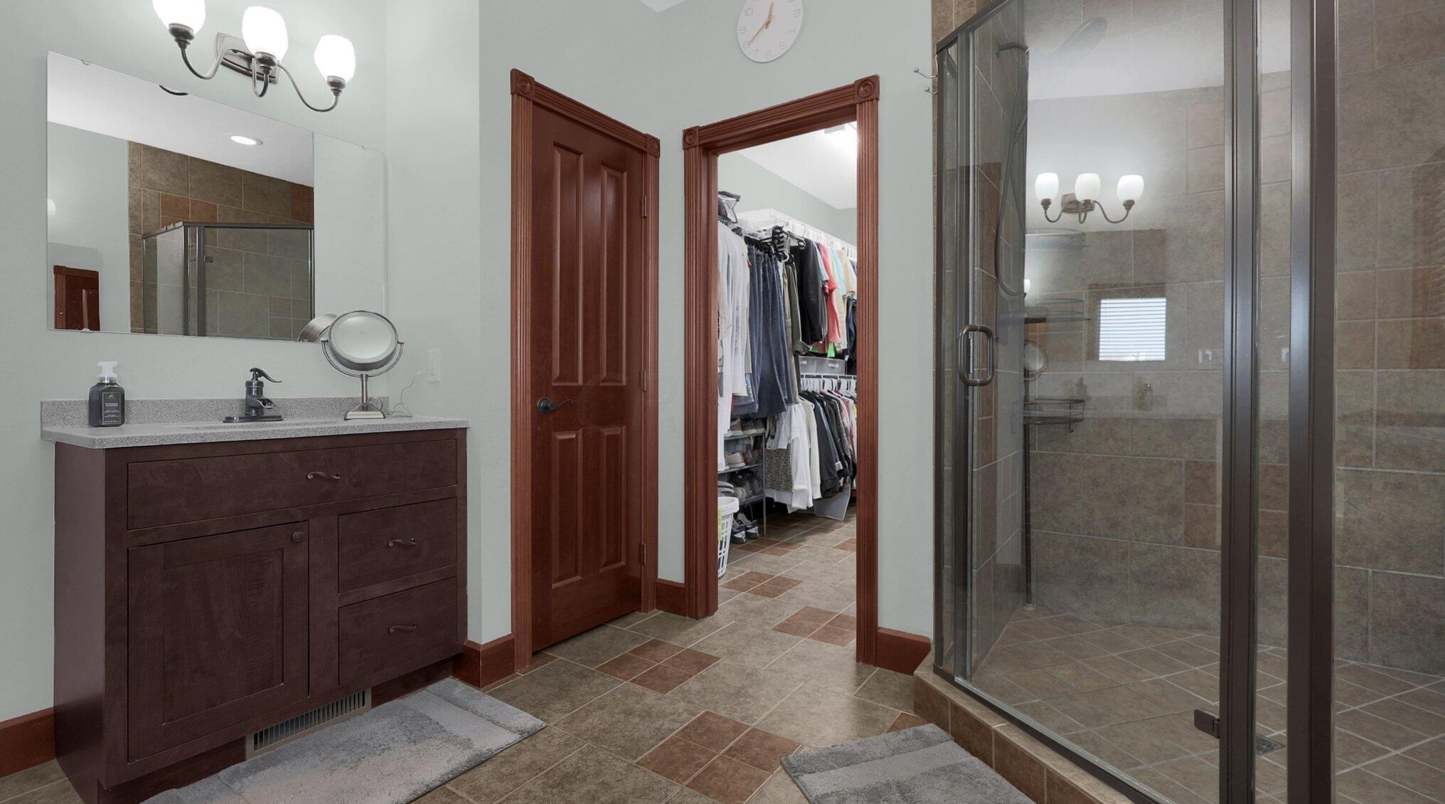 3163 Sarah Dr, Lancaster OH 43130-7866 exterior