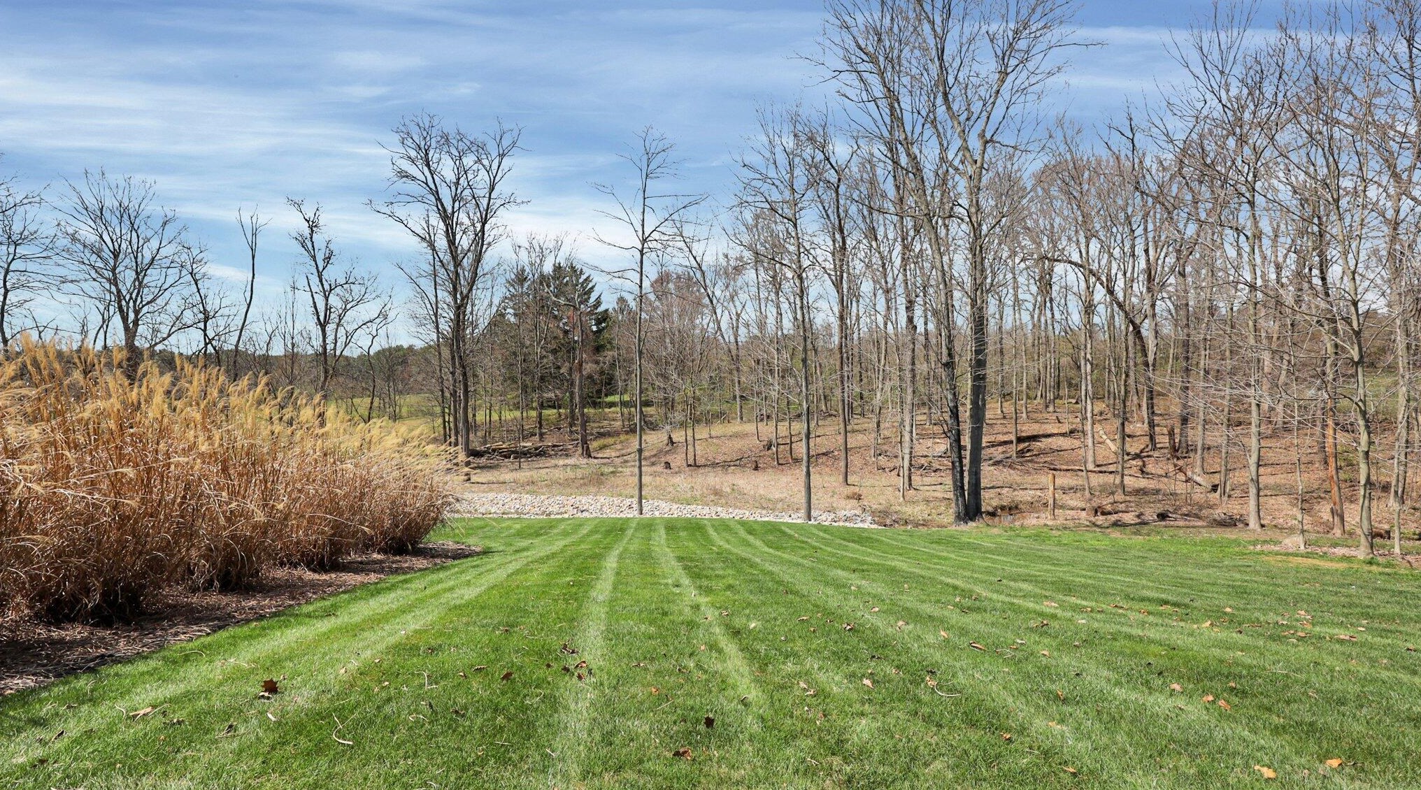 3163 Sarah Dr, Lancaster OH 43130-7866 exterior